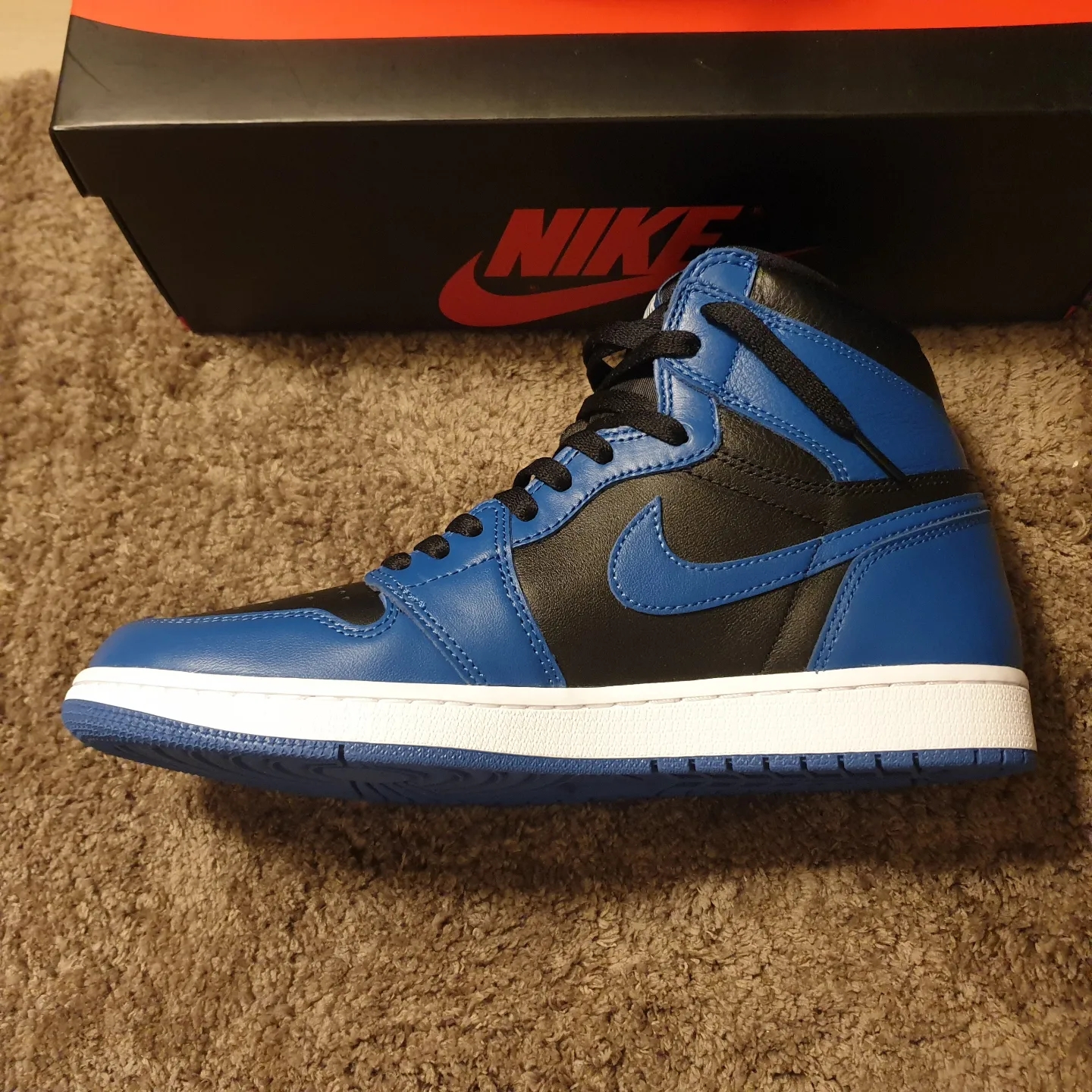 Jordan 1 Retro High OG Dark Marina Blue 착용 스타일 - 3