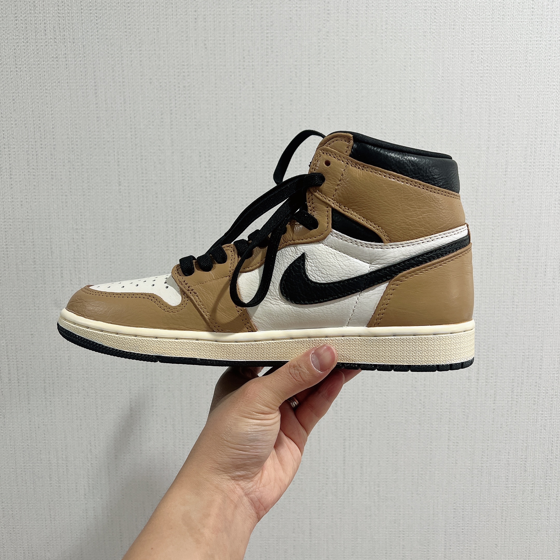 Jordan 1 Retro High OG Light Fusion Red, Jordan 1 Retro High Rookie of the Year 착용 스타일 - 1