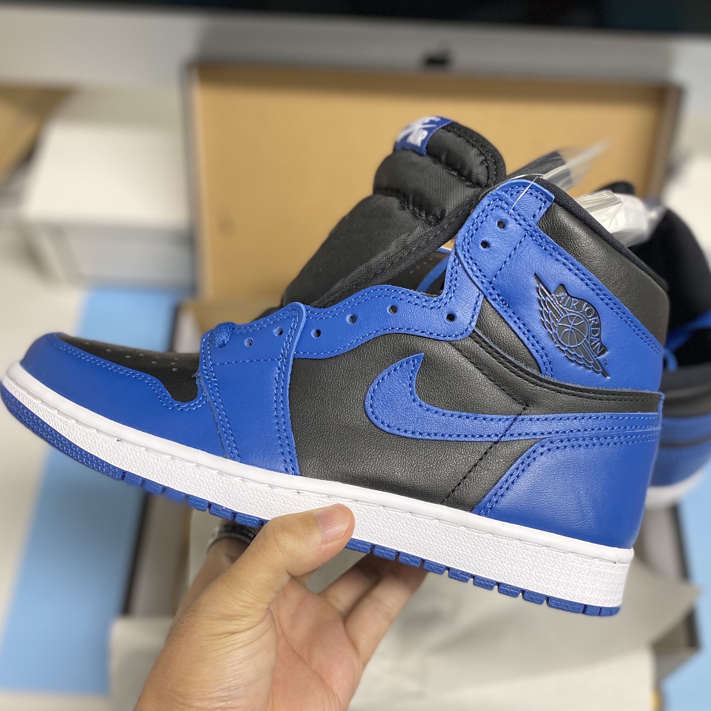 Jordan 1 Retro High OG Dark Marina Blue 착용 스타일