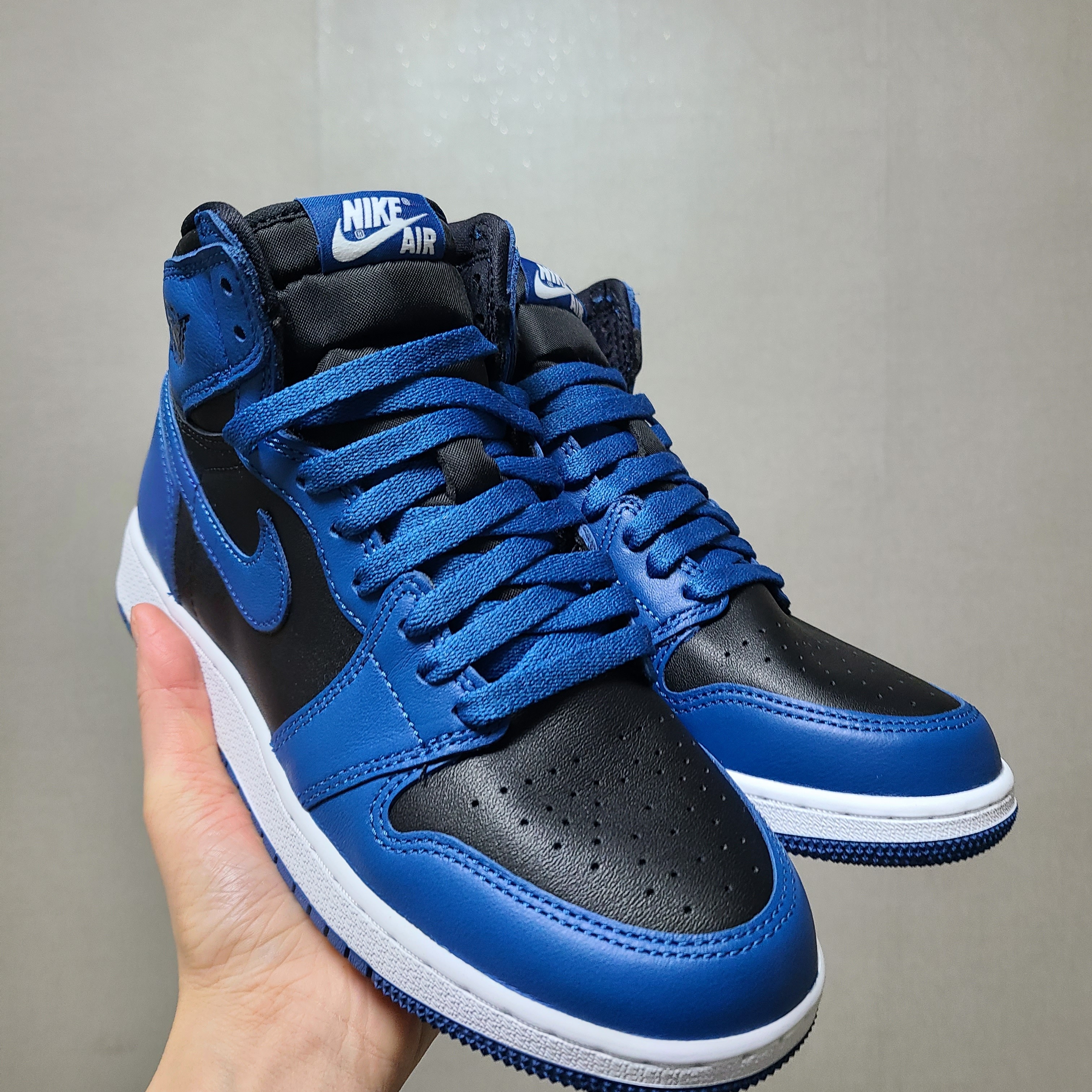 (GS) Jordan 1 Retro High OG Dark Marina Blue 착용 스타일 - 1