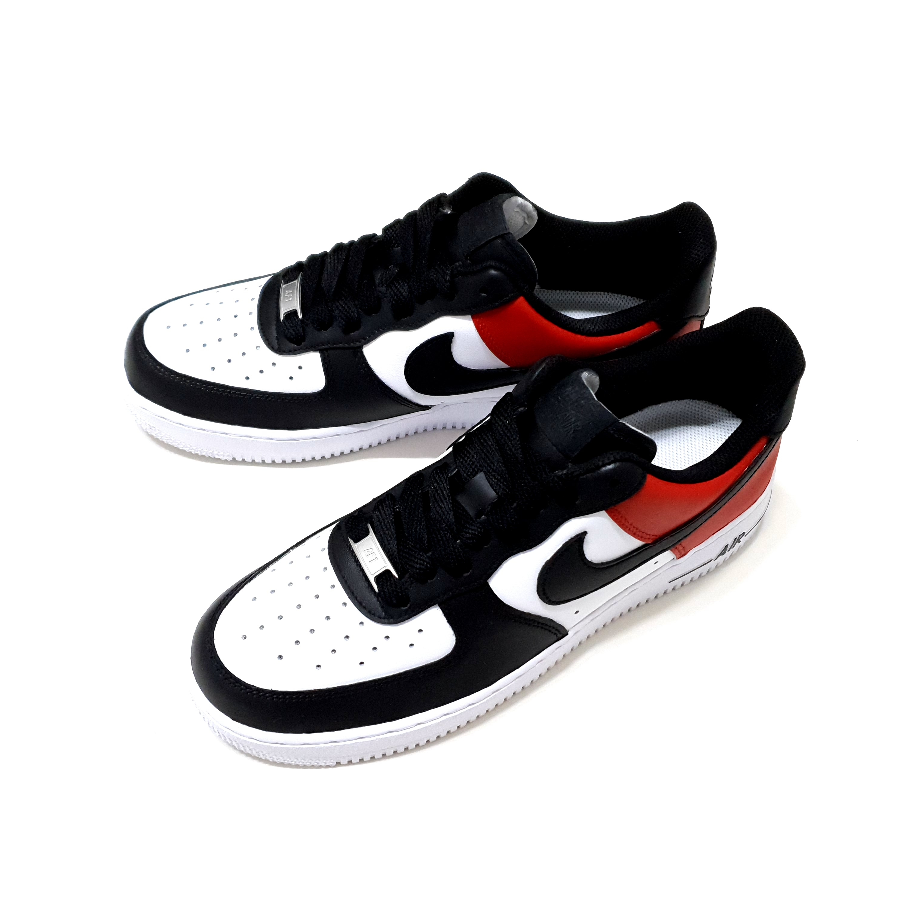 Nike Air Force 1 '07 Low White, Jordan 1 Low Black Toe 착용 스타일 - 4