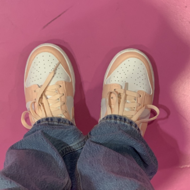 (W) Nike Dunk Low Next Nature Pale Coral 착용 스타일 - 2