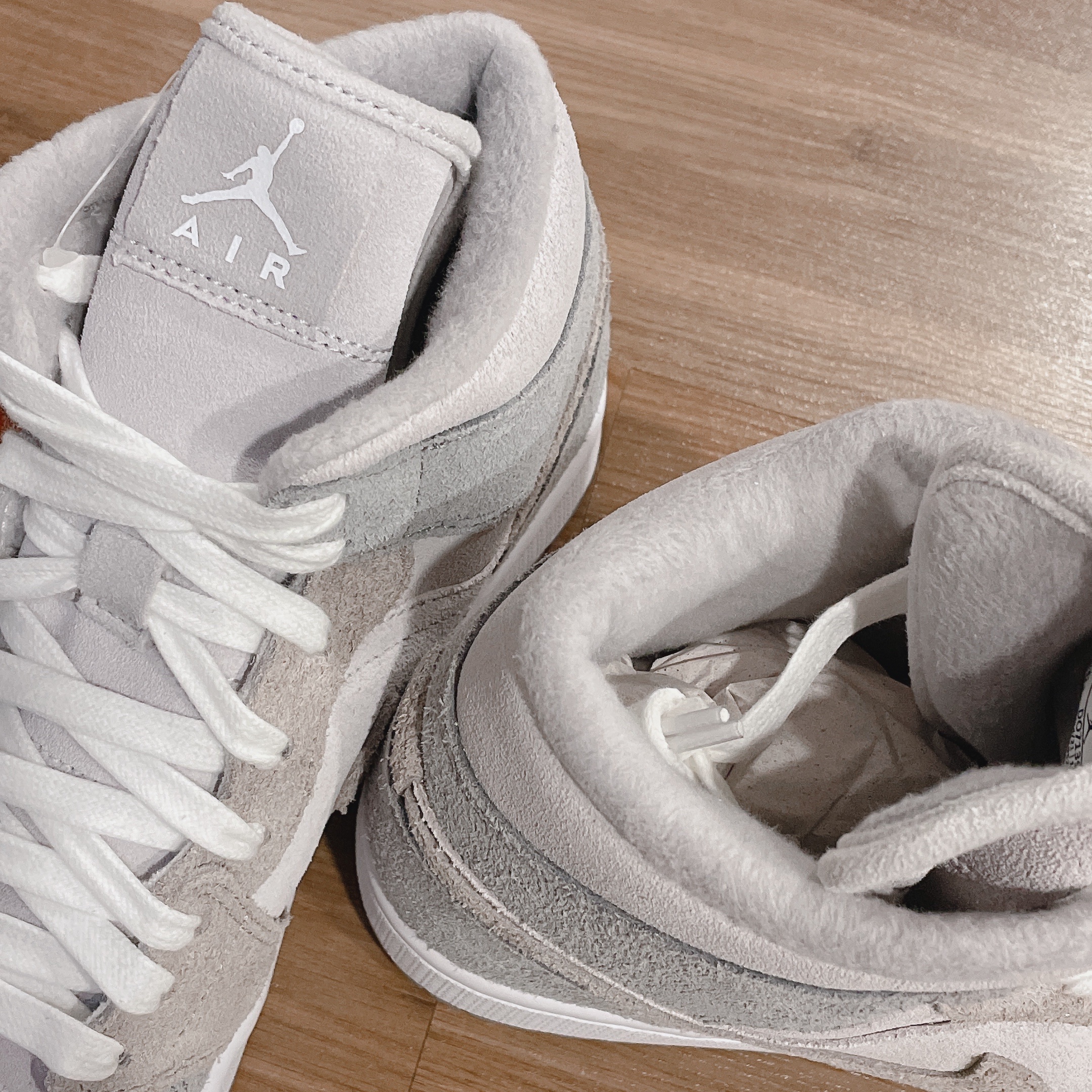 (W) Jordan 1 Mid SE Particle Grey 착용 스타일 - 4