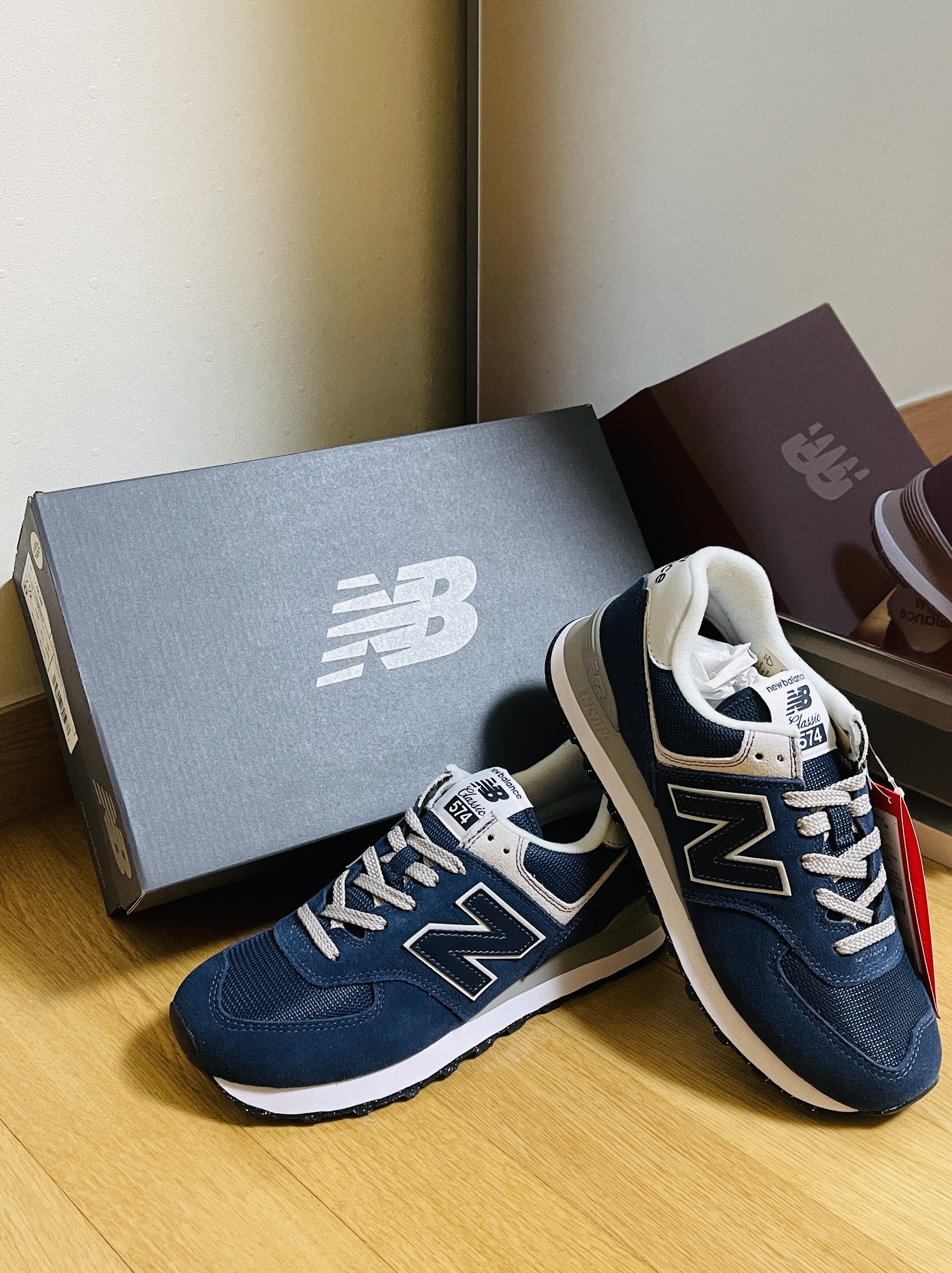 New Balance 574 Navy - D Standard 착용 스타일