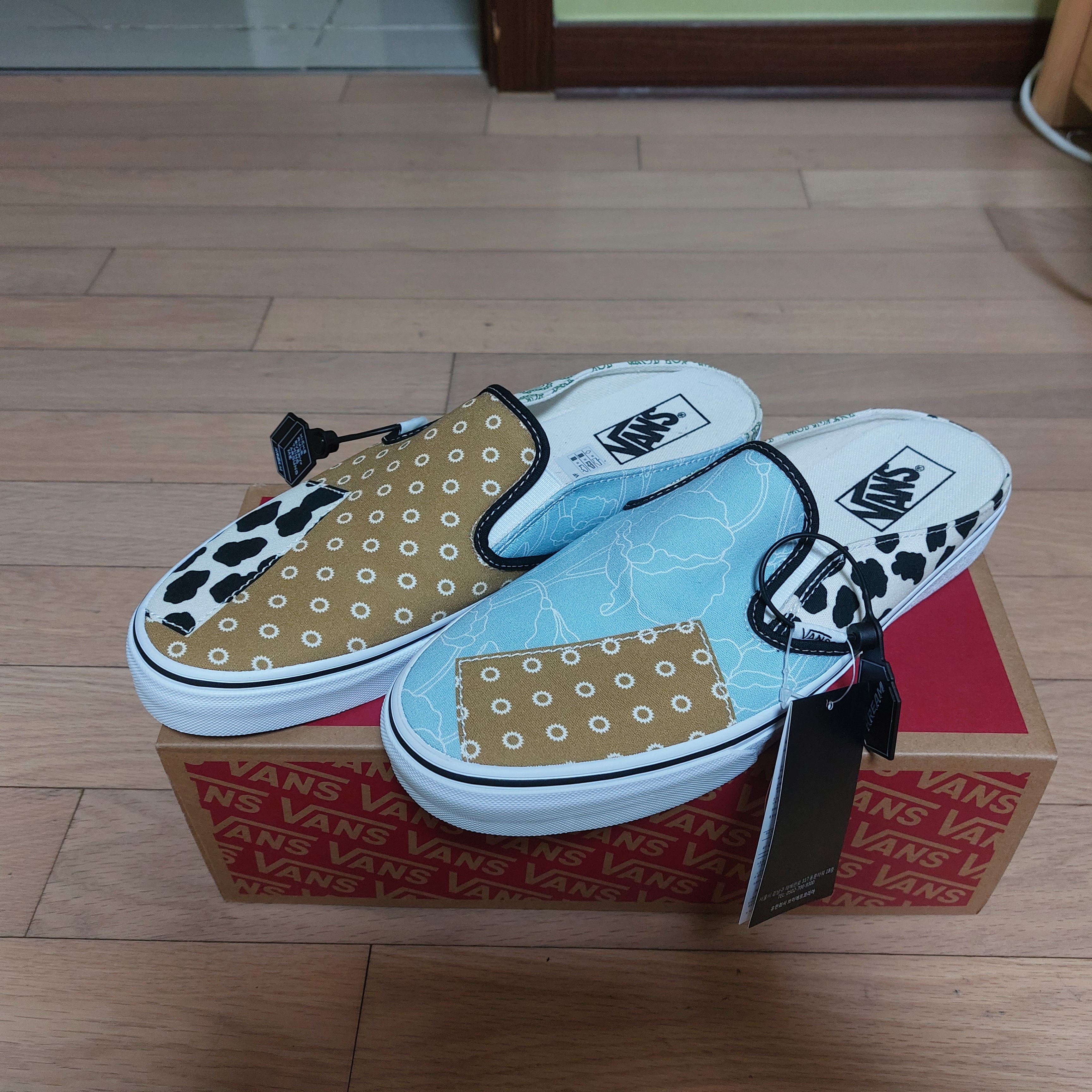 Vans Classic Slip-On Mule Patten Mix Multi Winter Blue 착용 스타일