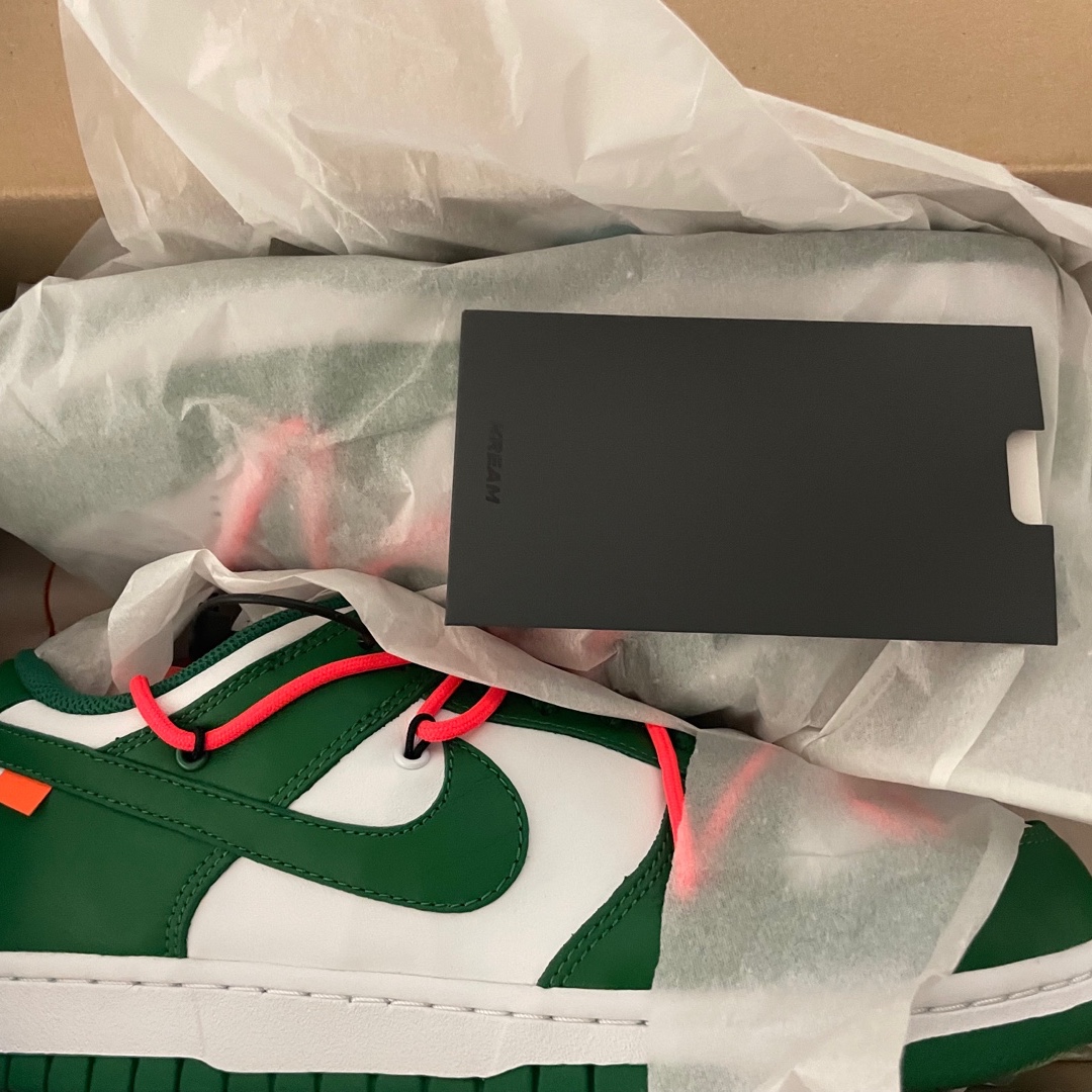 Nike x Off-White Dunk Low Pine Green 착용 스타일 - 3