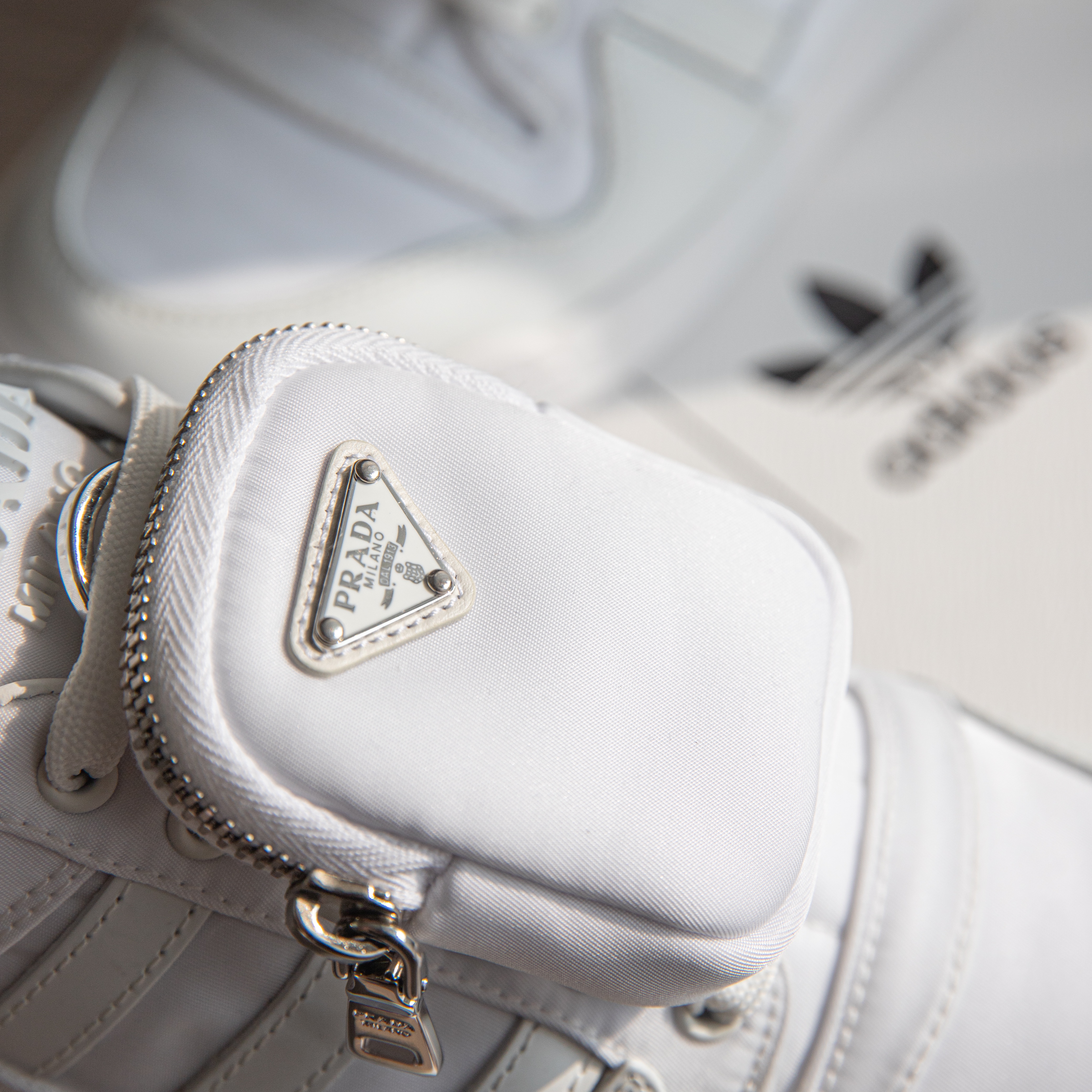 Adidas x Prada Re-Nylon Forum High White 착용 스타일 - 2
