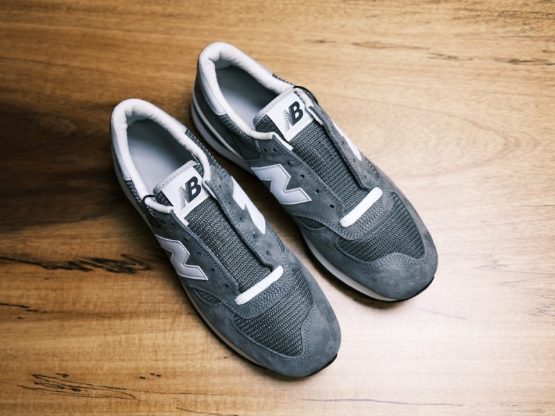 New Balance 990 Made in USA Grey 착용 스타일 - 3