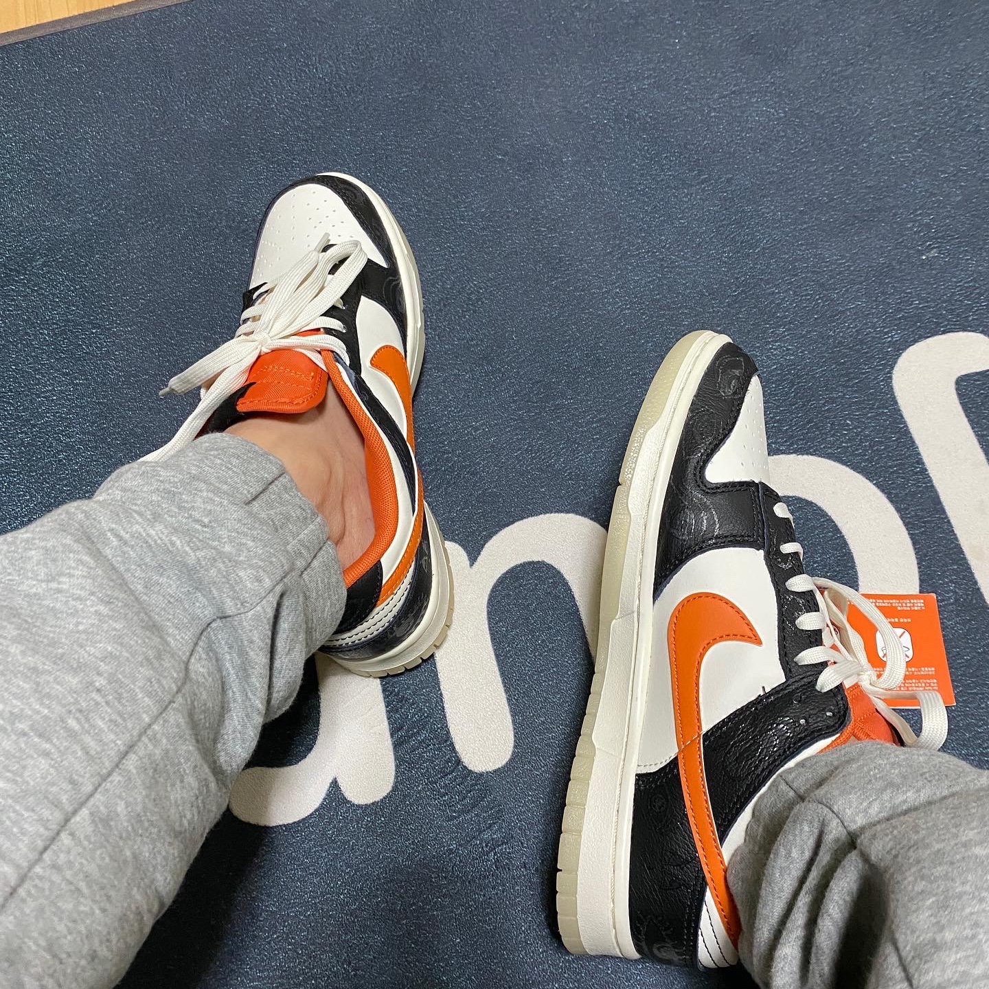 Nike Dunk Low Retro PRM Halloween 착용 스타일 - 2
