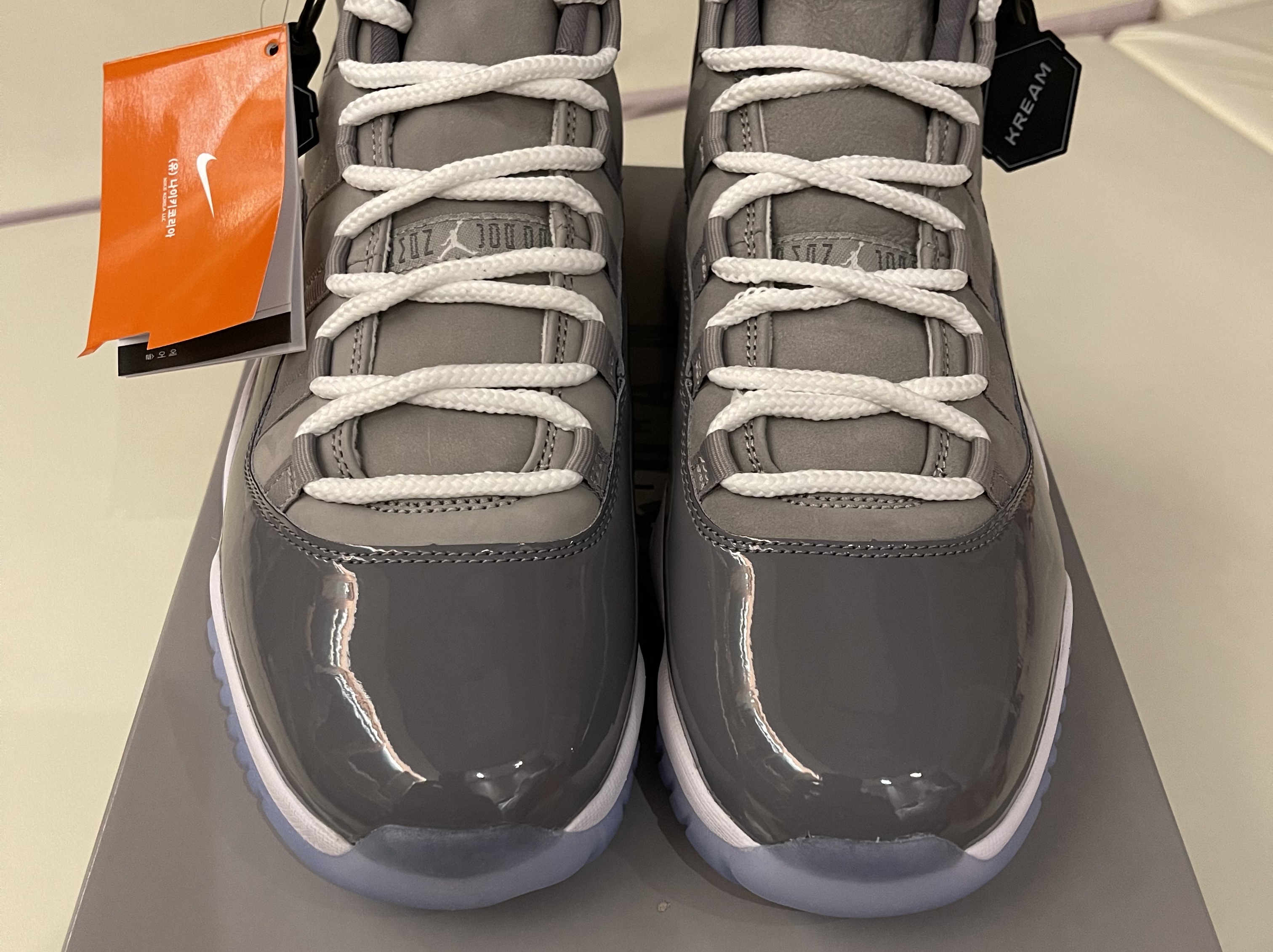 Jordan 11 Retro Cool Grey 2021 착용 스타일 - 3