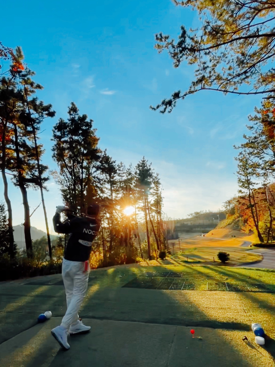 Nike x Drake Nocta Golf Crewneck Top Green - Asia, Nike x Drake Nocta Golf Pants Sail - Asia 착용 스타일 - 2
