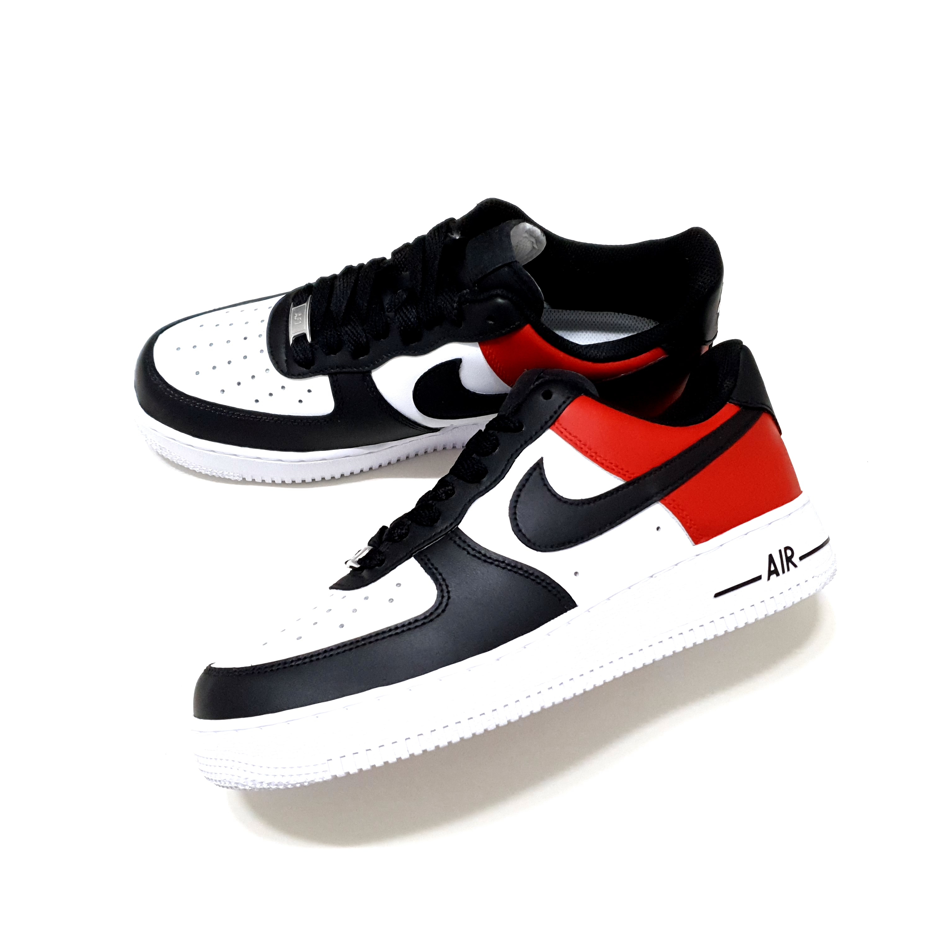 Nike Air Force 1 '07 Low White, Jordan 1 Low Black Toe 착용 스타일 - 1