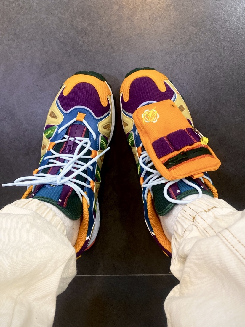 Adidas x Sean Wotherspoon Superturf Adventure Jiminy Cricket 착용 스타일