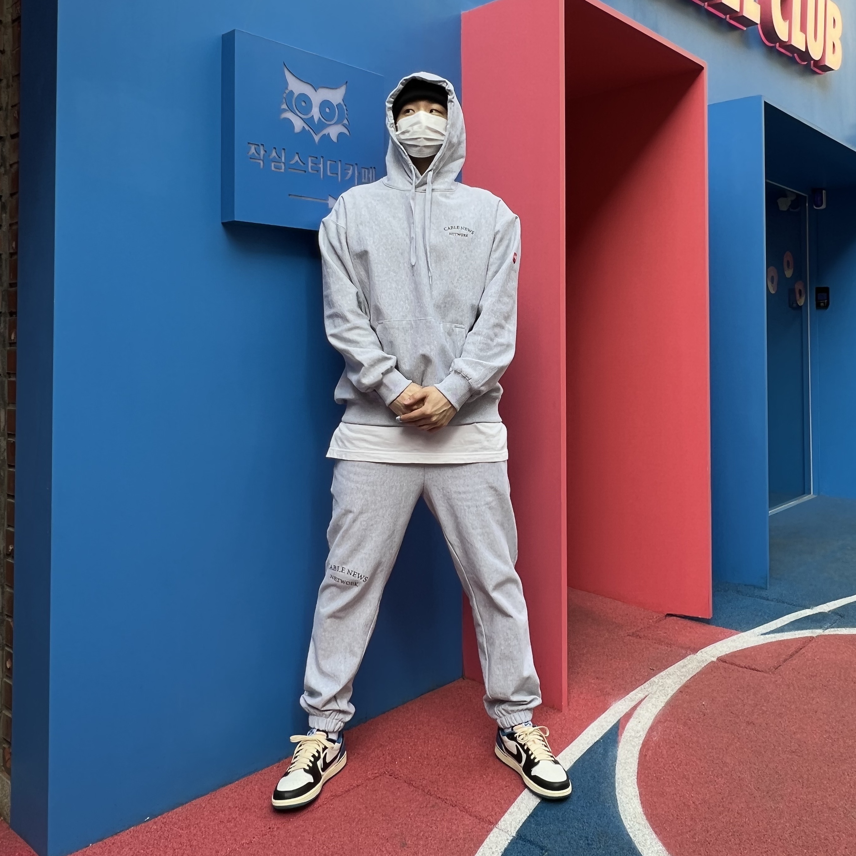 Jordan 1 x Travis Scott x Fragment Retro Low OG SP Military Blue 착용 스타일