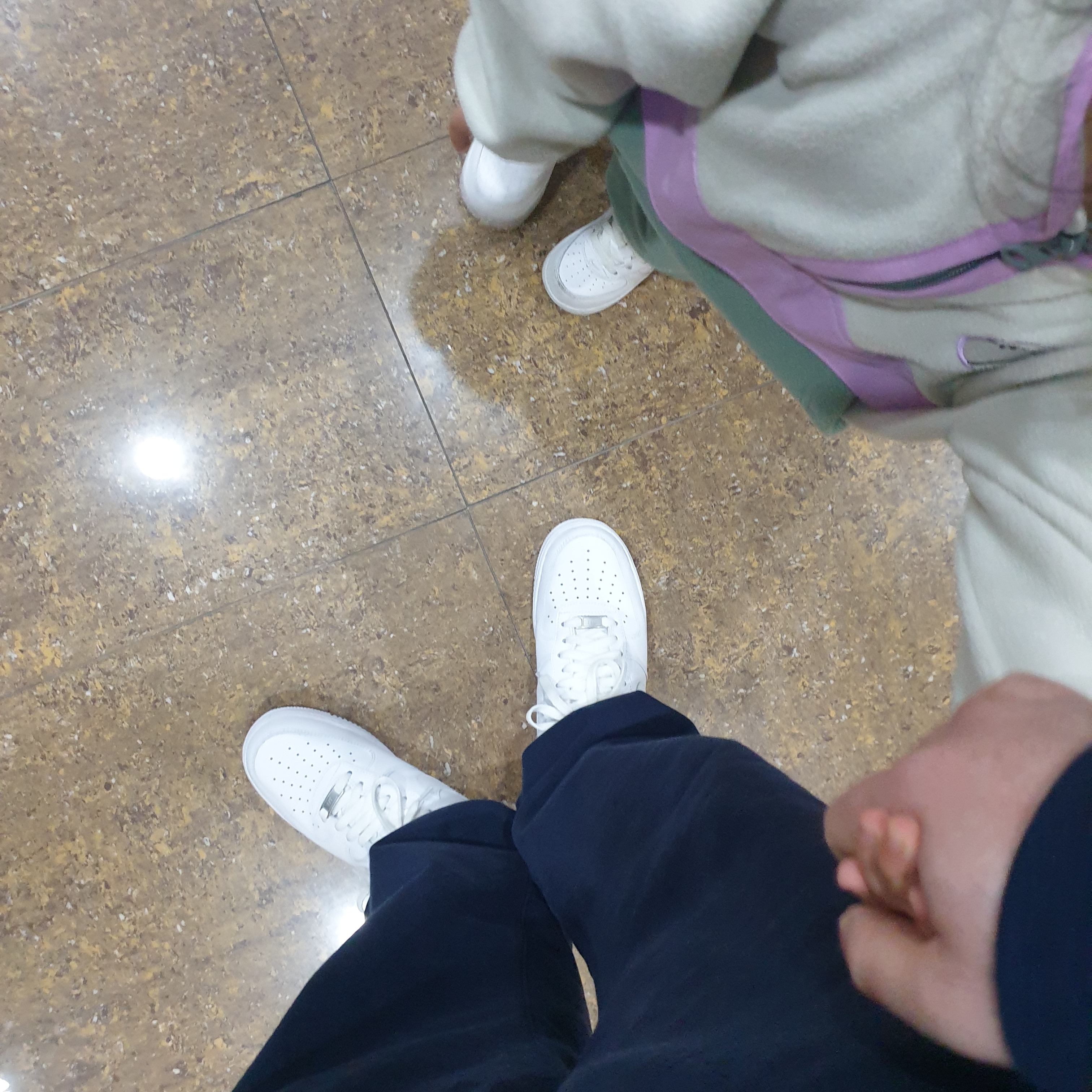 Nike Air Force 1 '07 Low White 착용 스타일 - 2