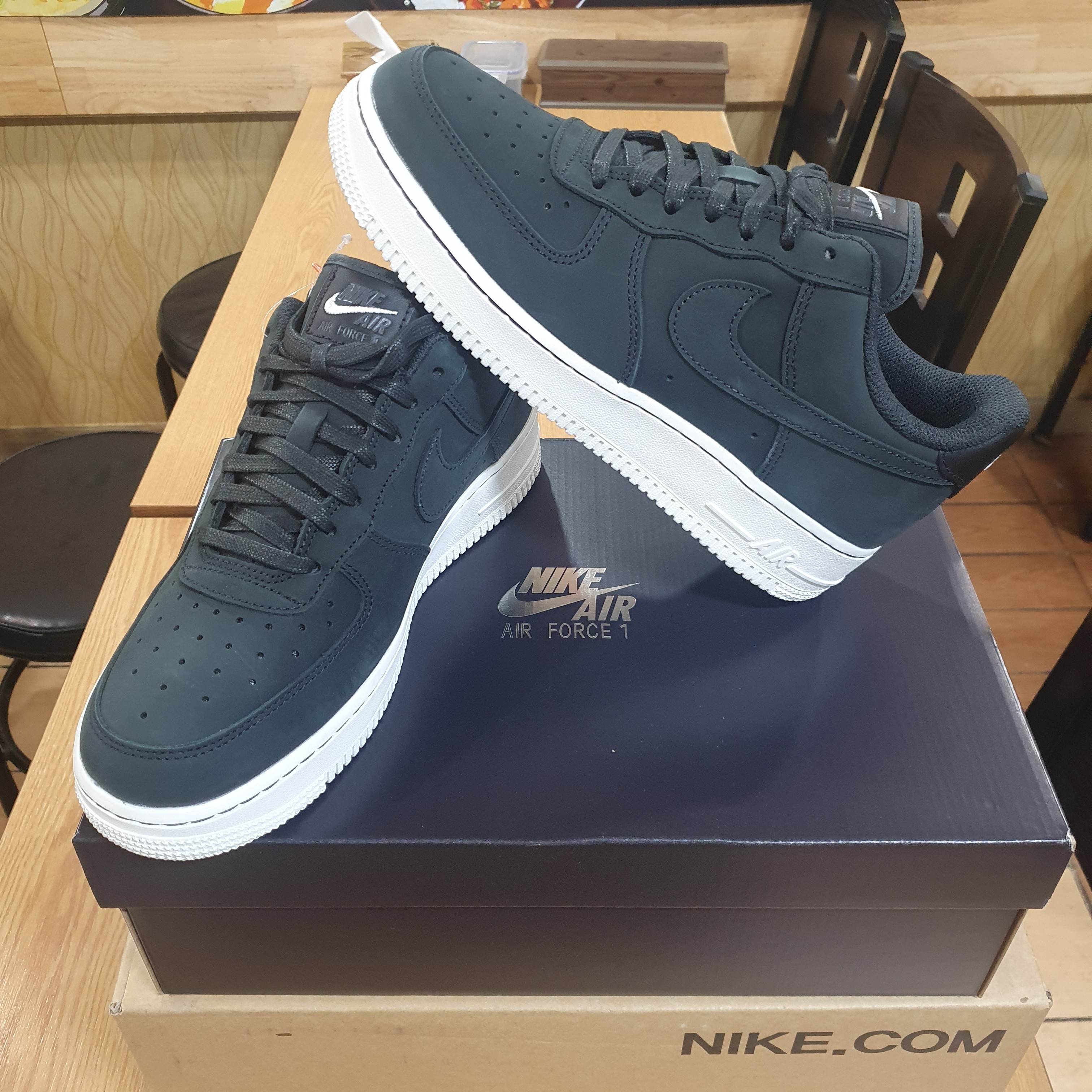 Nike Air Force 1 '07 LX Off Noir 착용 스타일 - 1