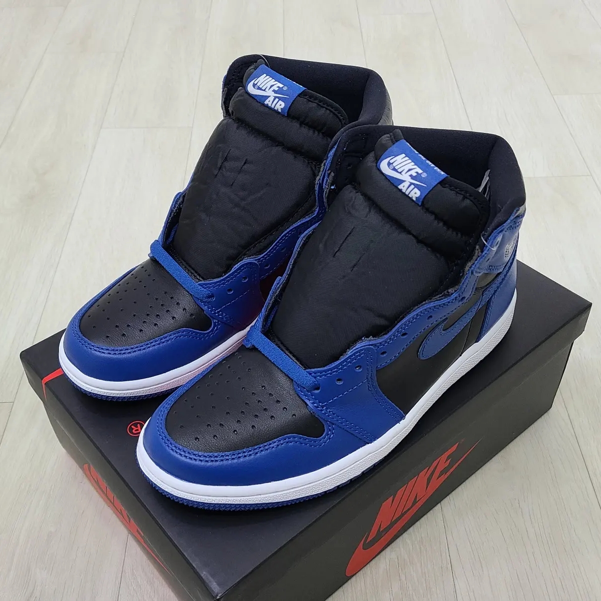 Jordan 1 Retro High OG Dark Marina Blue 착용 스타일 - 2
