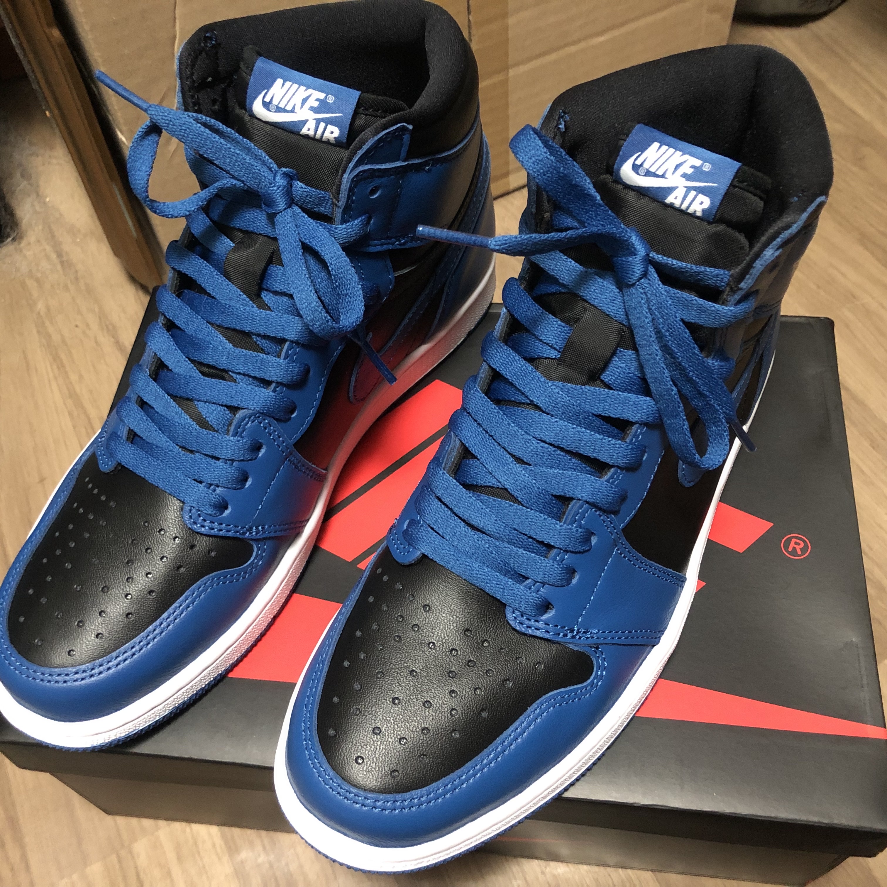 Jordan 1 Retro High OG Dark Marina Blue 착용 스타일 - 5