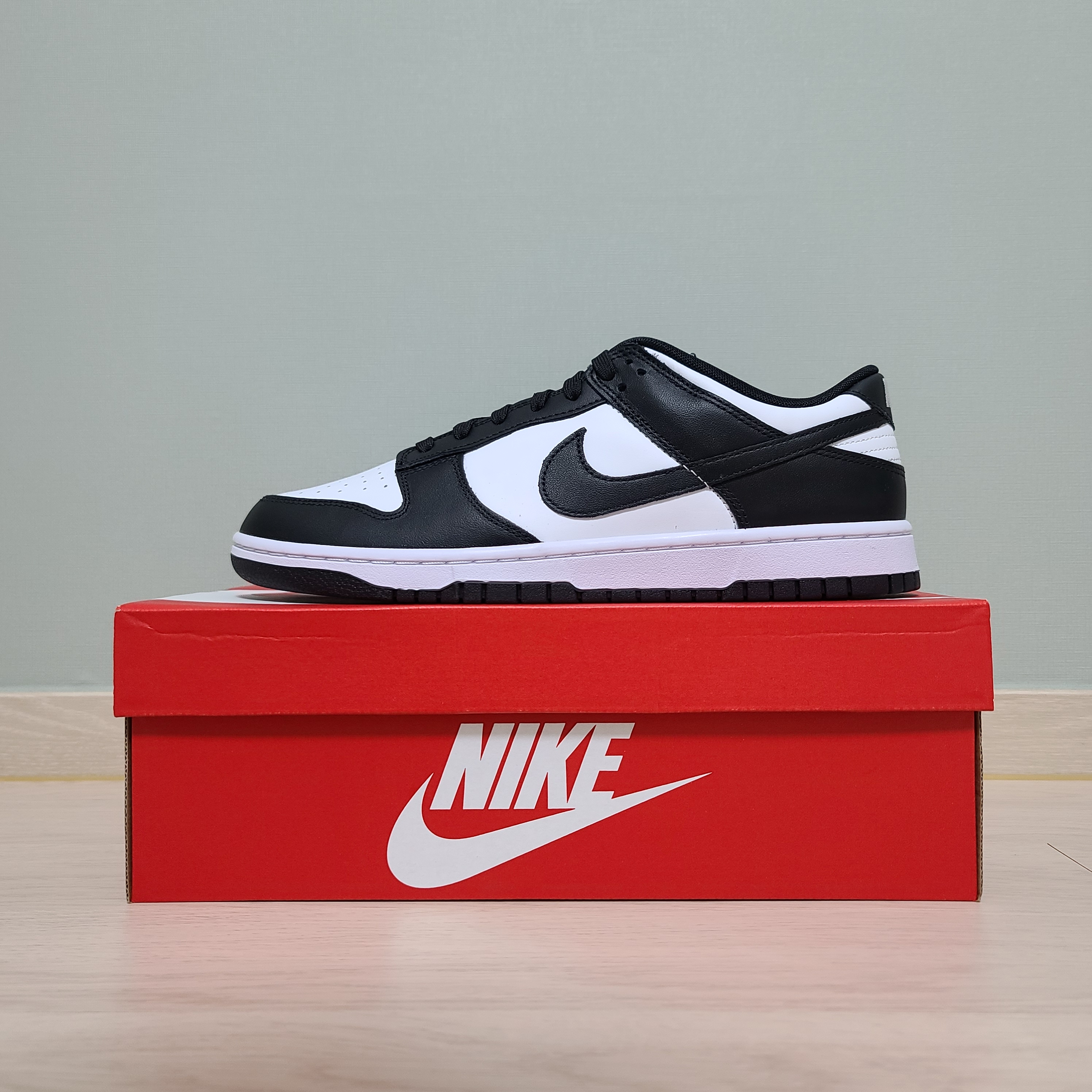 Nike Dunk Low Retro Black, (W) Nike Dunk Low Black 착용 스타일 - 2