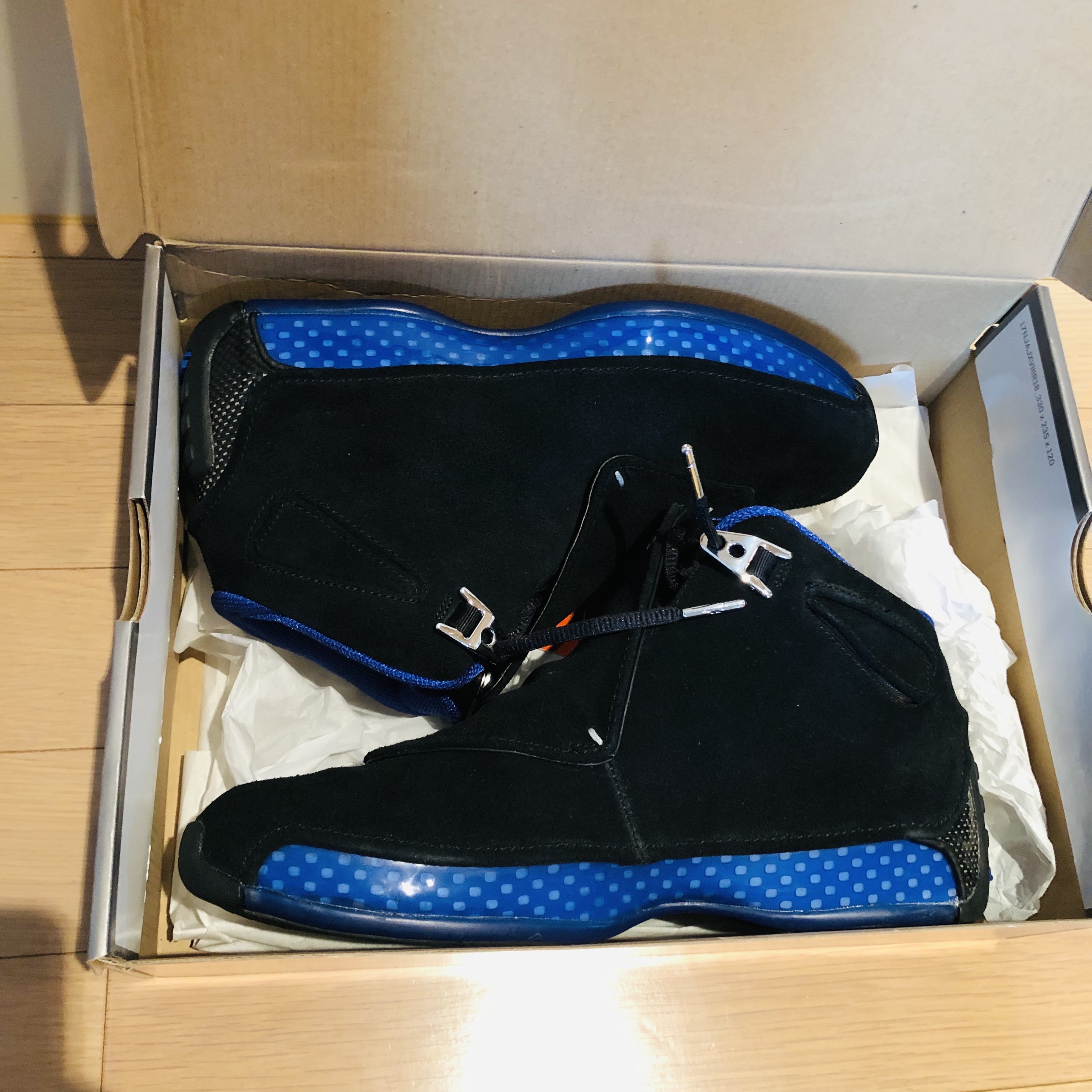 Jordan 18 Retro Black Sport Royal 착용 스타일 - 2