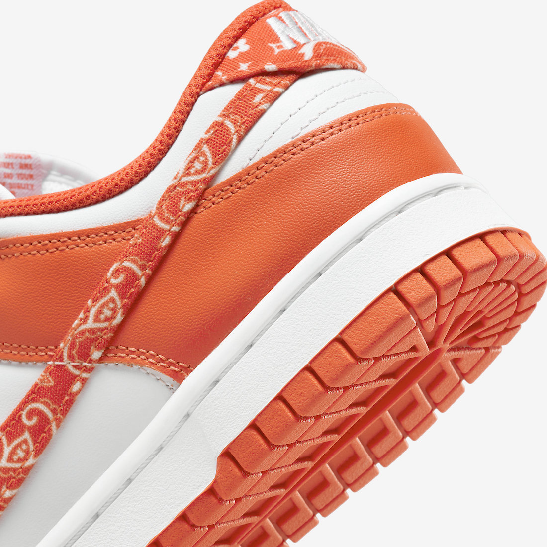 (W) Nike Dunk Low Essential Orange Paisley, (W) Nike Dunk Low Essential Barley Paisley 착용 스타일 - 5