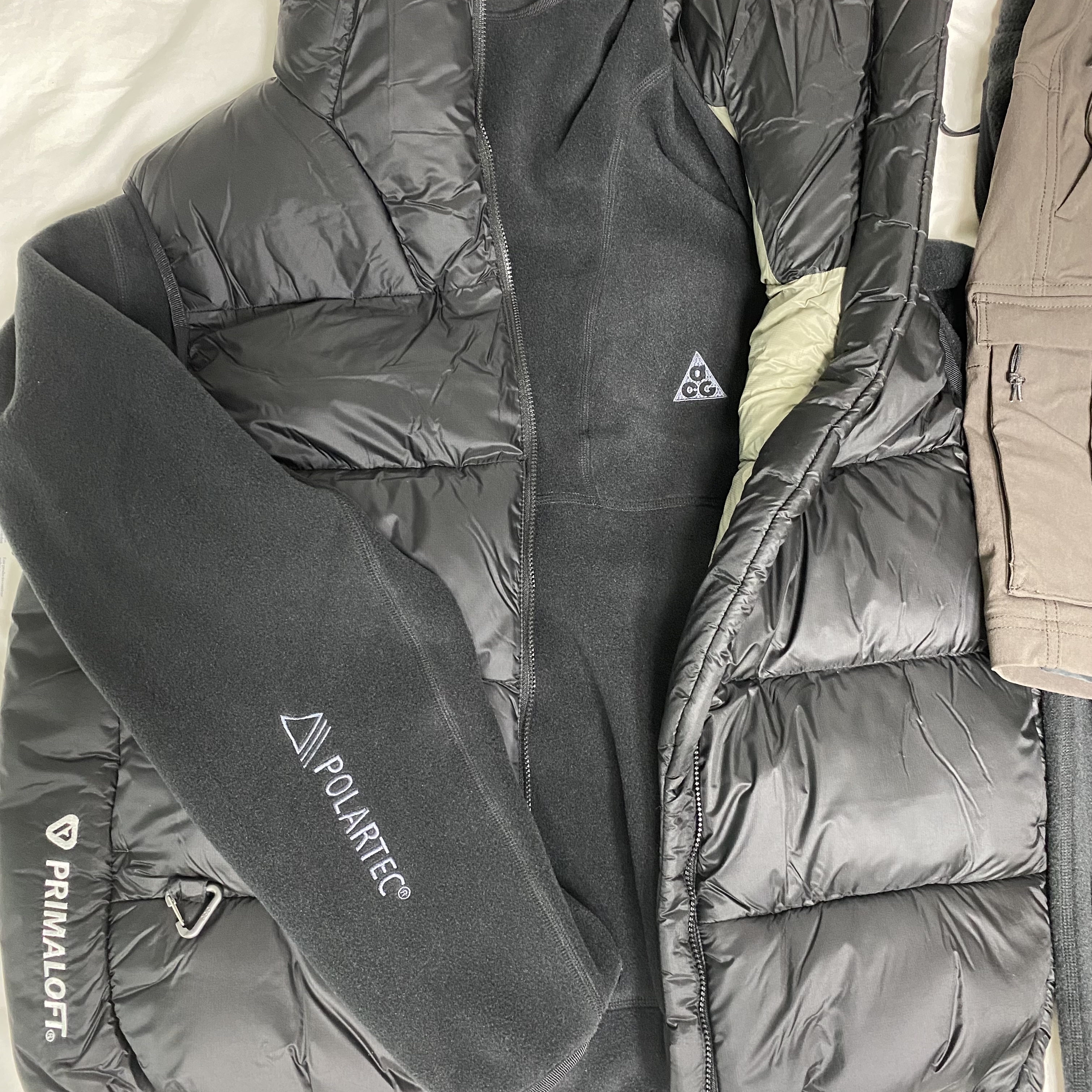 Nike NRG ACG Smith Summit Cargo Pants Ironstone - Asia, Nike ACG Polartec Wolf Tree Pants Off Noir Black - Asia 착용 스타일 - 4