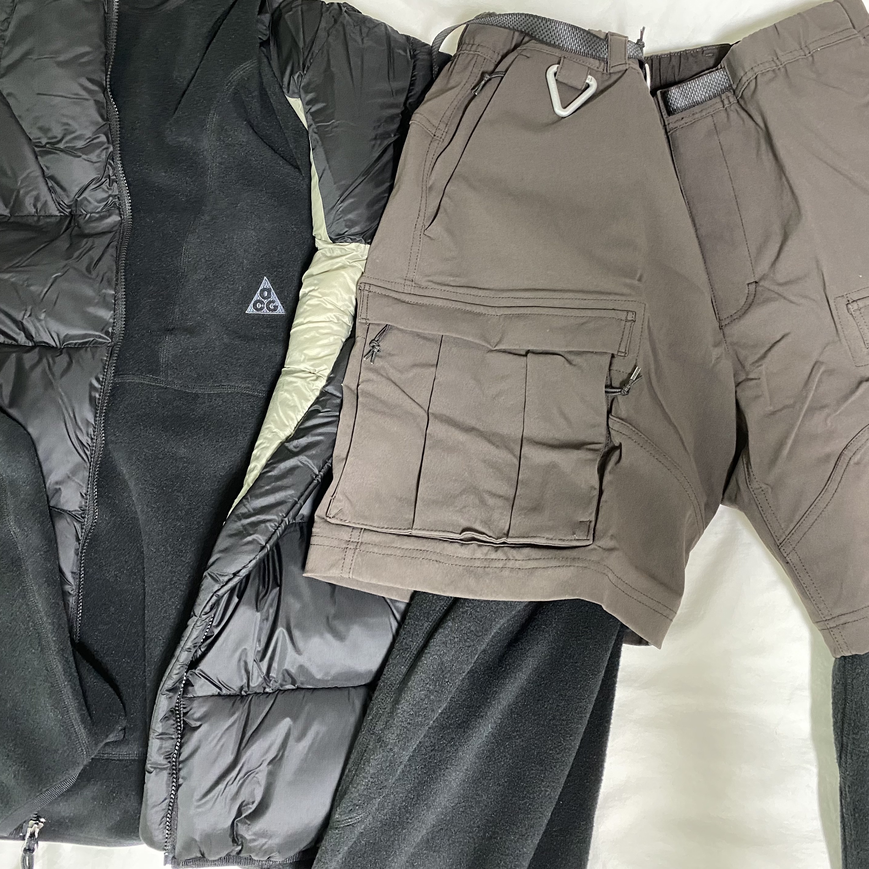 Nike NRG ACG Smith Summit Cargo Pants Ironstone - Asia, Nike ACG Polartec Wolf Tree Pants Off Noir Black - Asia 착용 스타일 - 2