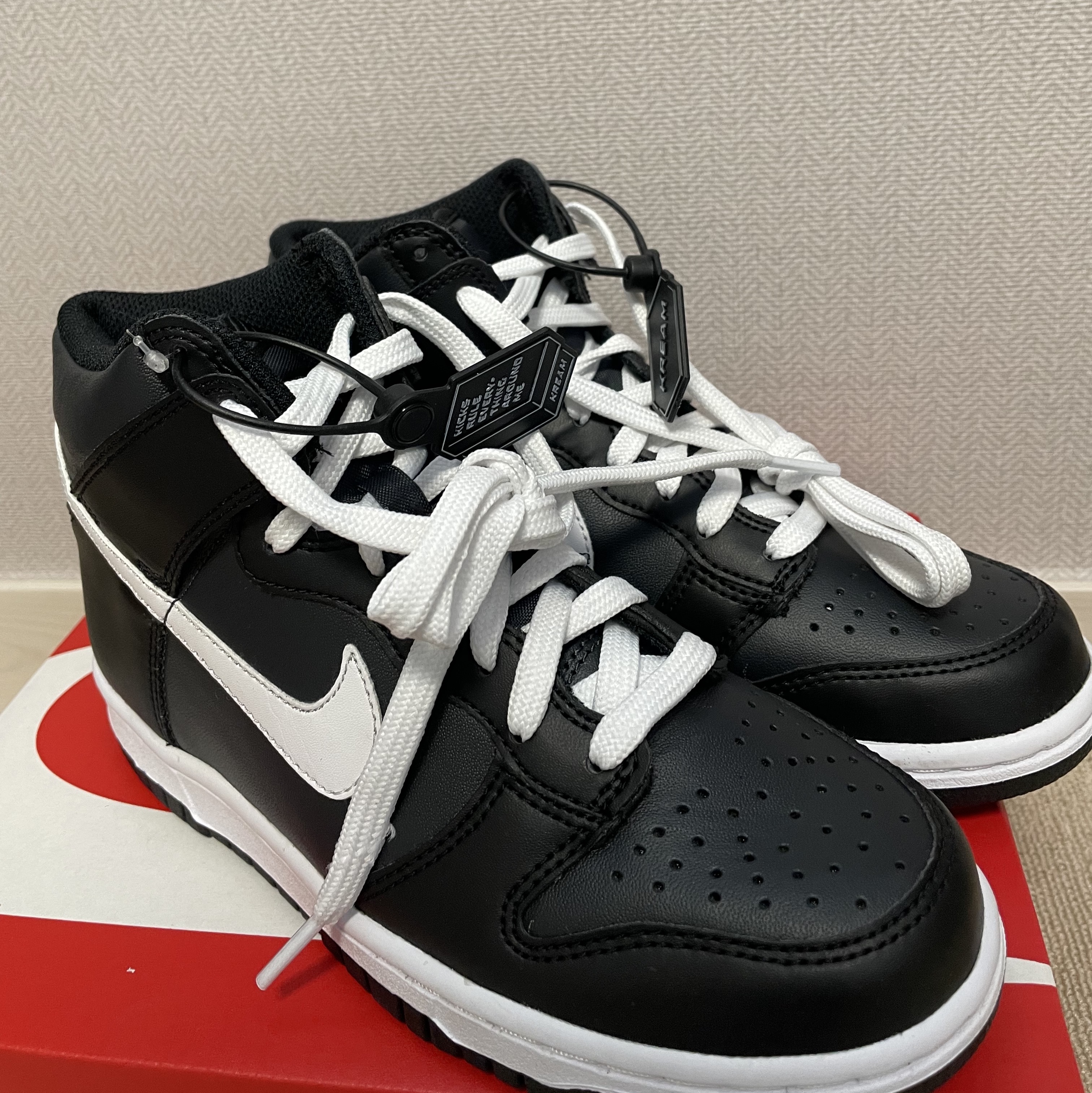 (GS) Nike Dunk High Anthracite 착용 스타일 - 2