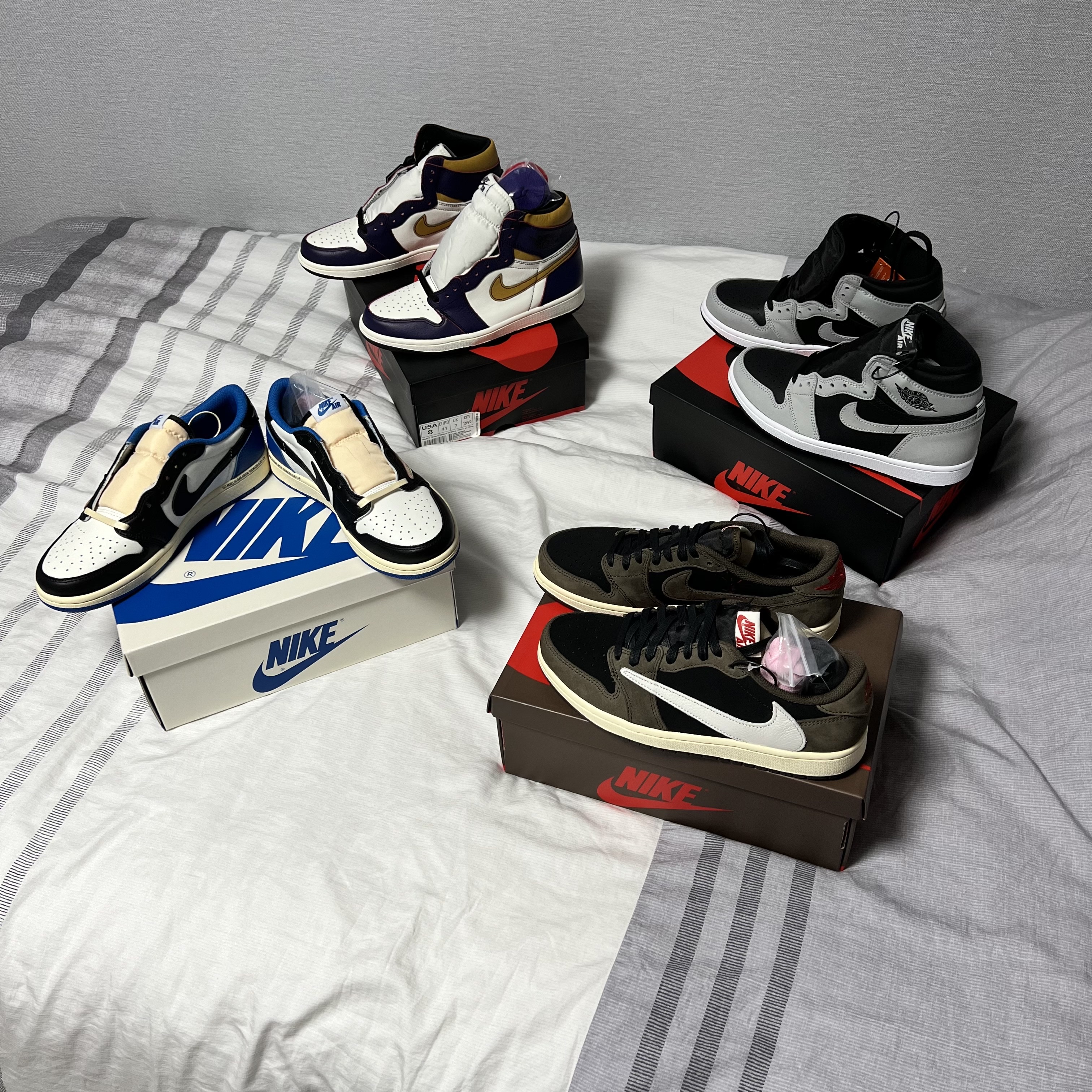 Jordan 1 x Travis Scott x Fragment Retro Low OG SP Military Blue, Jordan 1 x Travis Scott Retro Low OG SP Mocha 착용 스타일