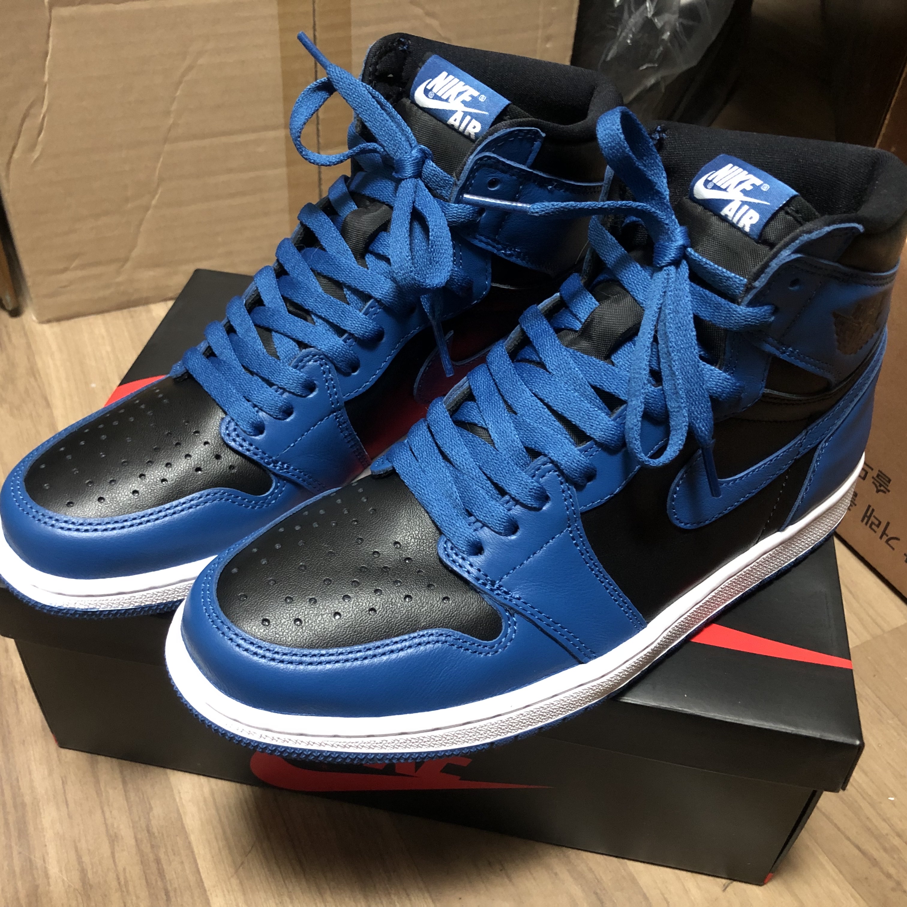 Jordan 1 Retro High OG Dark Marina Blue 착용 스타일 - 1