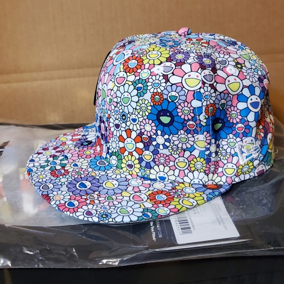 New Era x Murakami Takashi Flag T-Shirt Black 착용 스타일