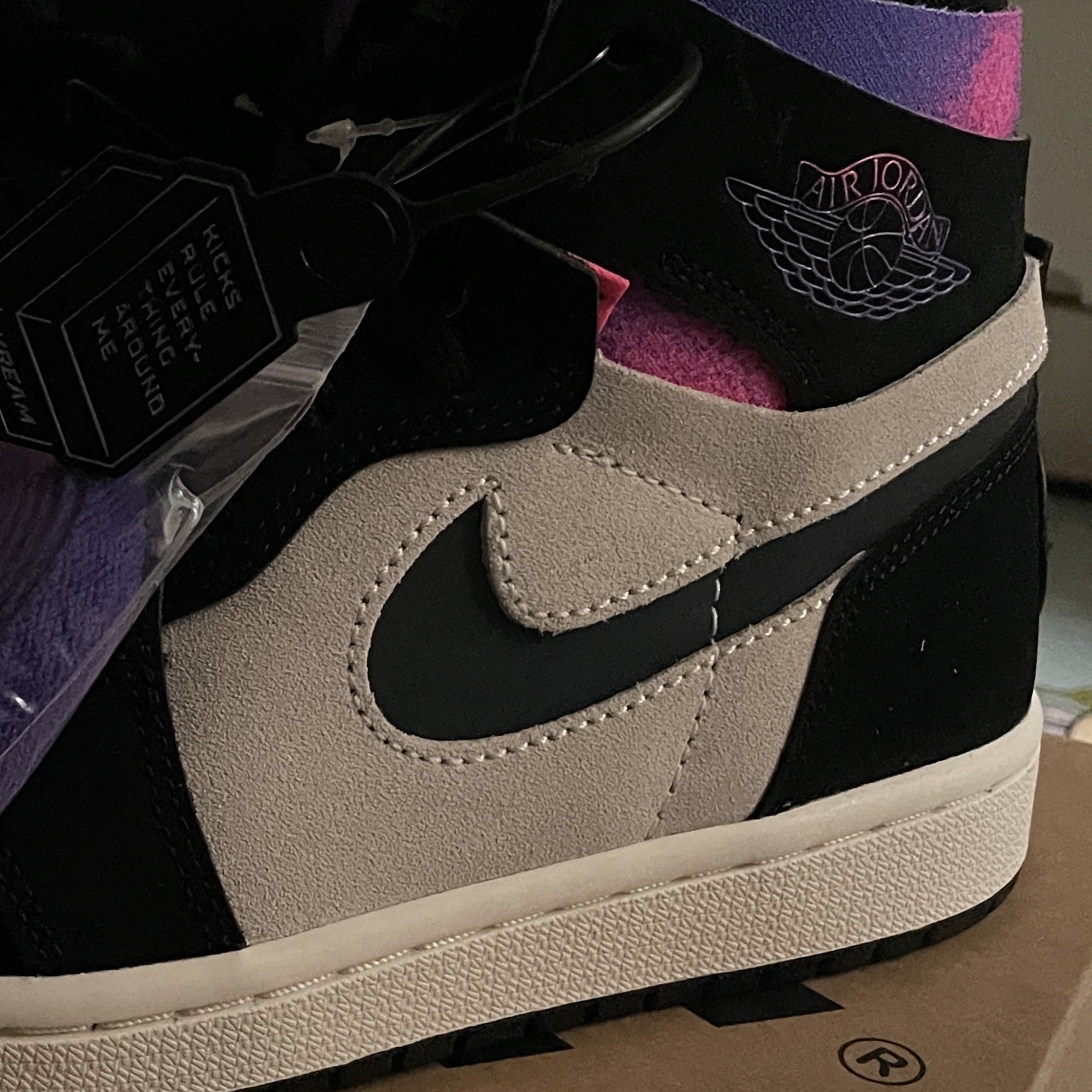 Jordan 1 x Paris Saint-Germain Zoom Air CMFT 착용 스타일 - 2
