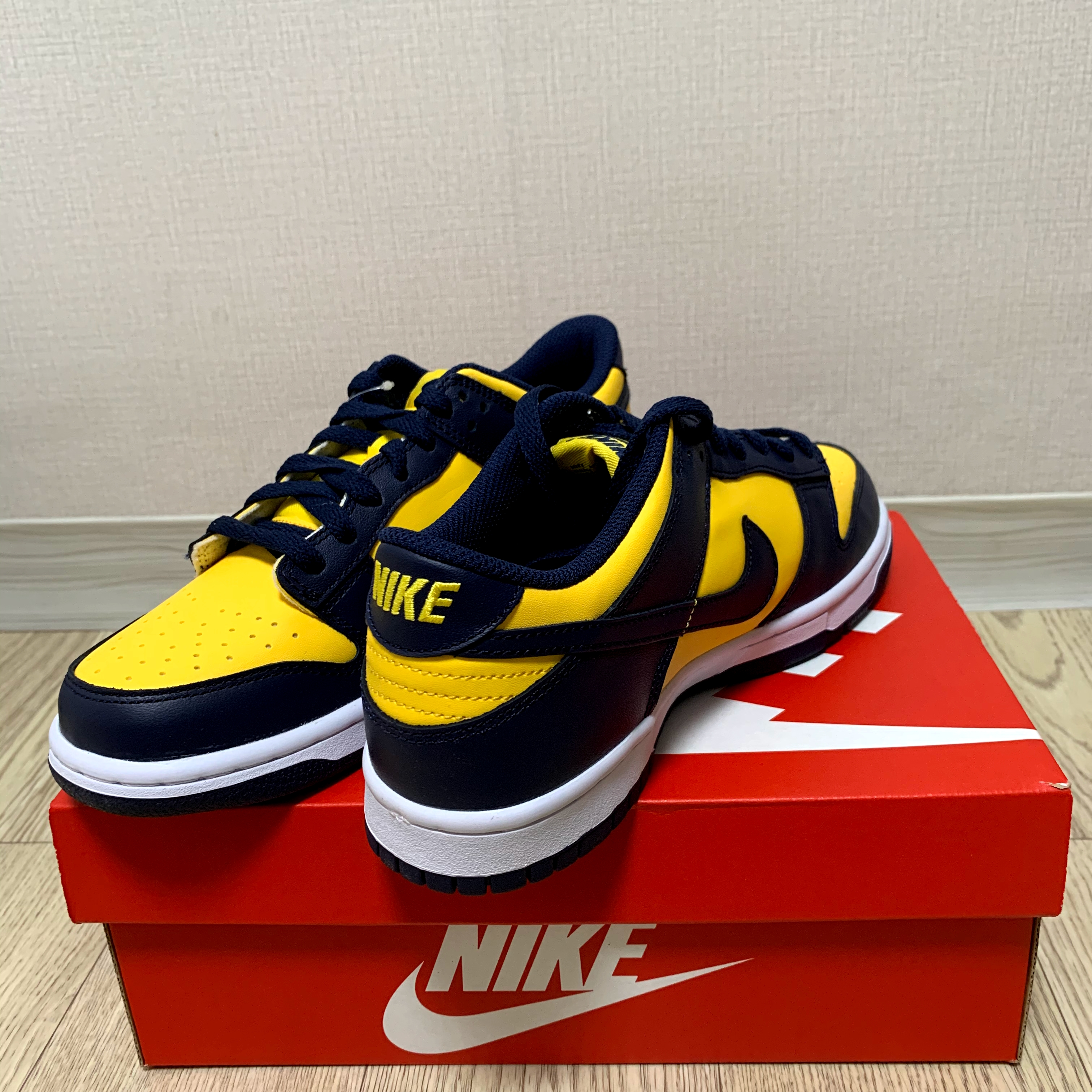 Nike Dunk Low Retro Varsity Maize 착용 스타일 - 2