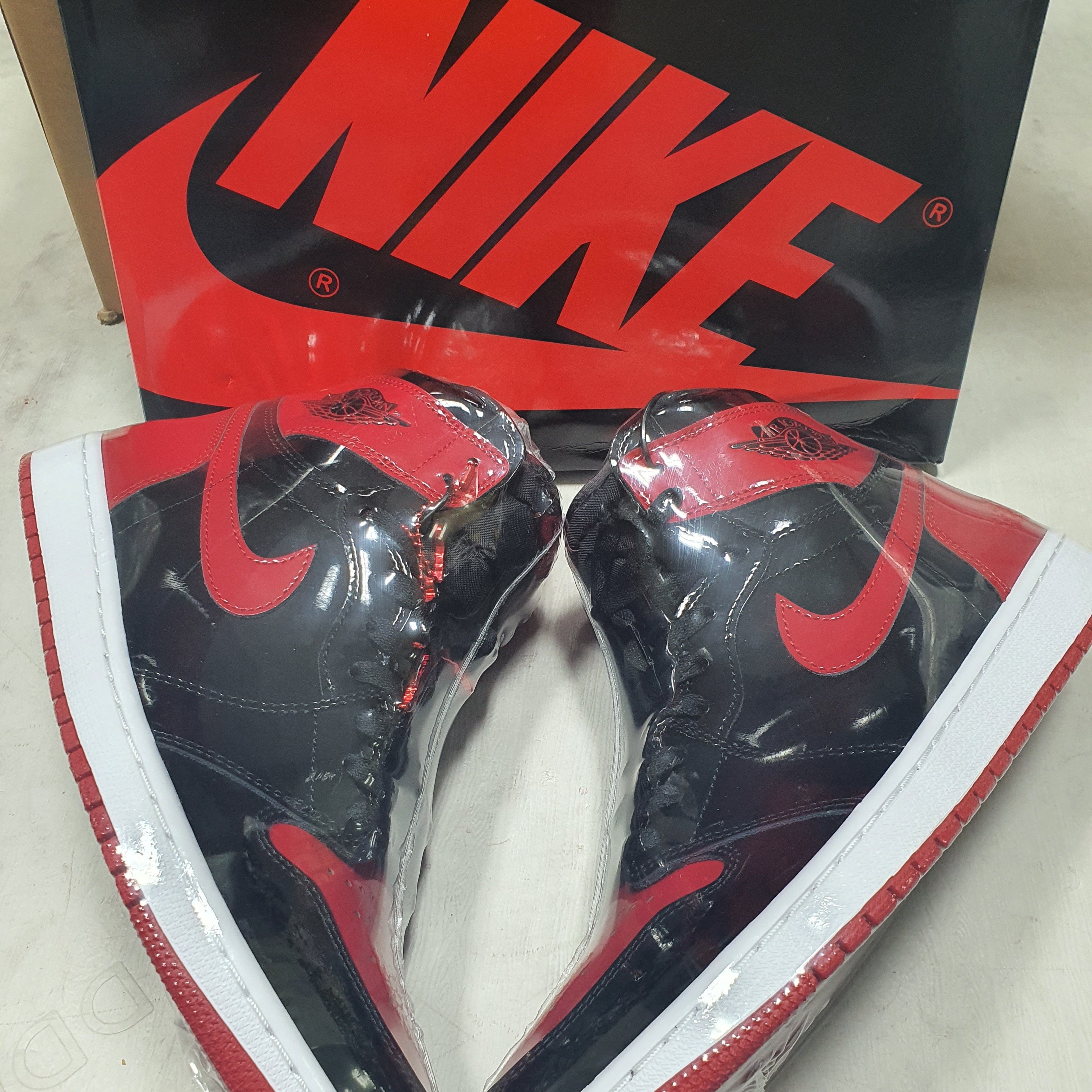 Jordan 1 Retro High OG Patent Bred 착용 스타일