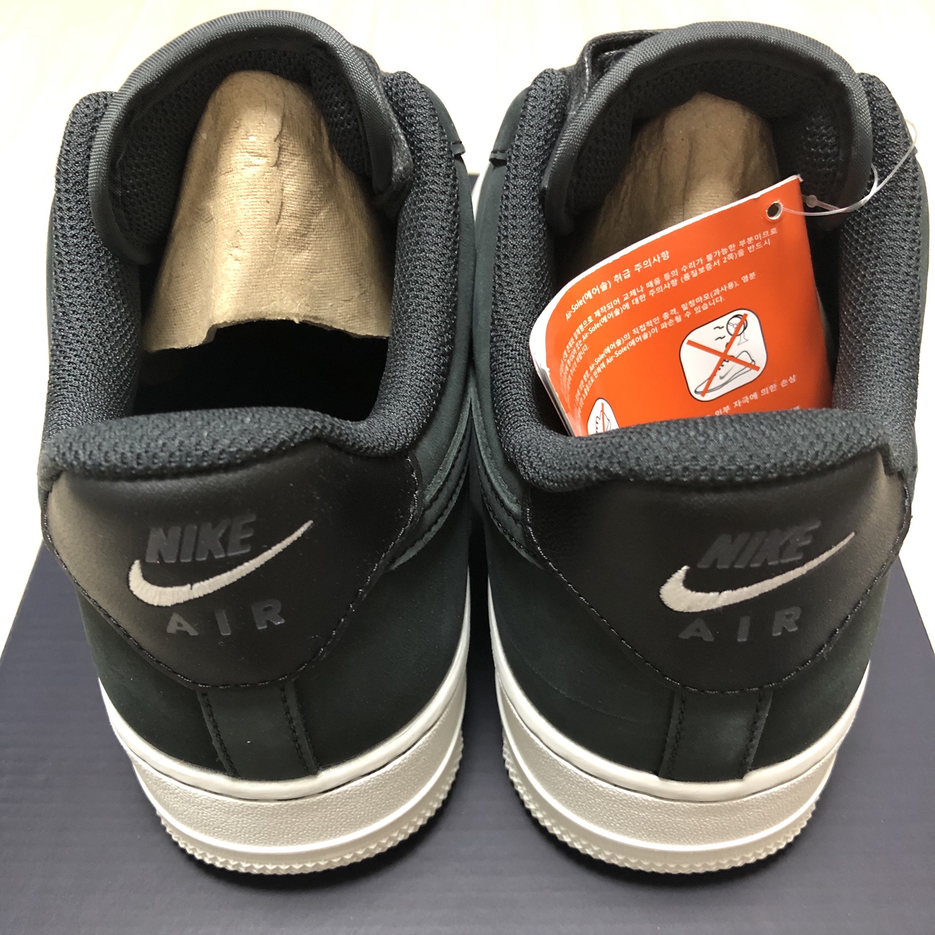 Nike Air Force 1 '07 LX Off Noir 착용 스타일 - 4
