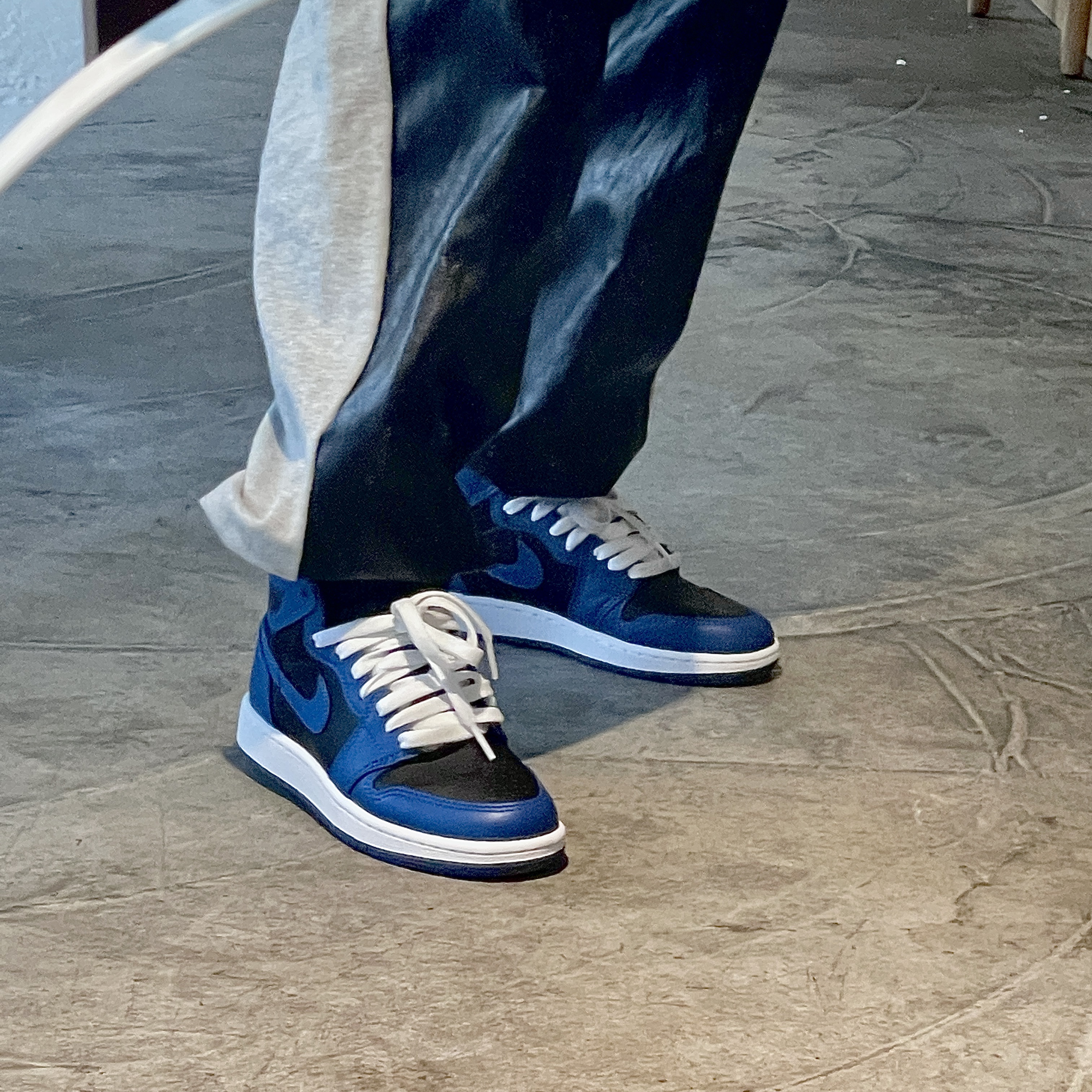 Jordan 1 Retro High OG Dark Marina Blue, (GS) Jordan 1 Retro High OG Dark Marina Blue 착용 스타일 - 3