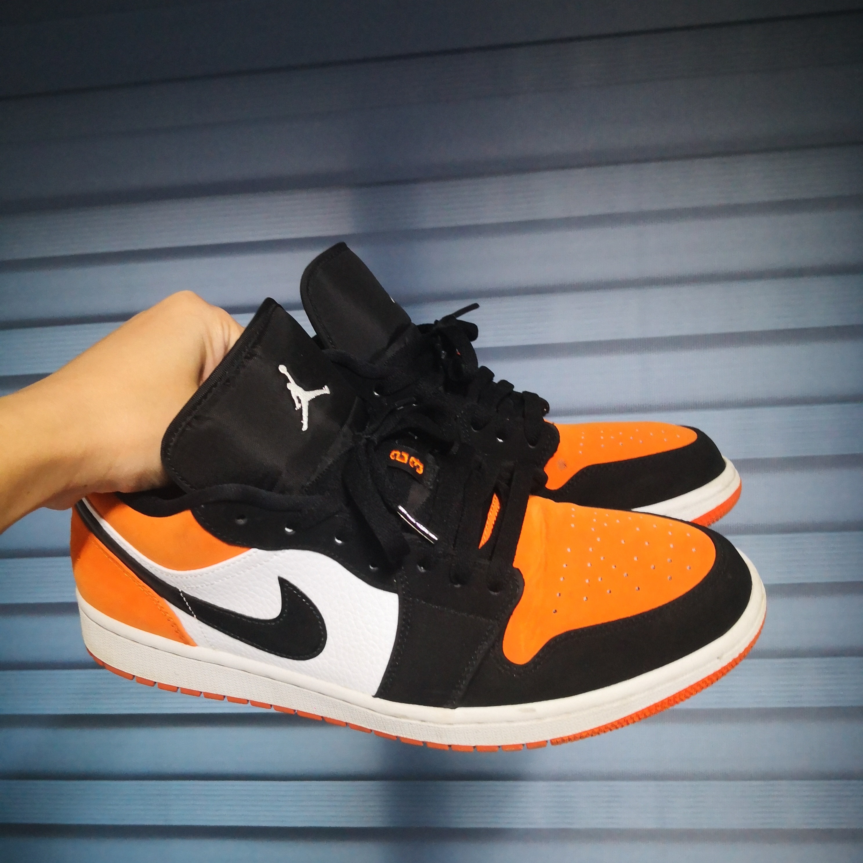 Jordan 1 Low Triple White Tumbled Leather 2020, Jordan 1 Low Shattered Backboard 착용 스타일 - 2