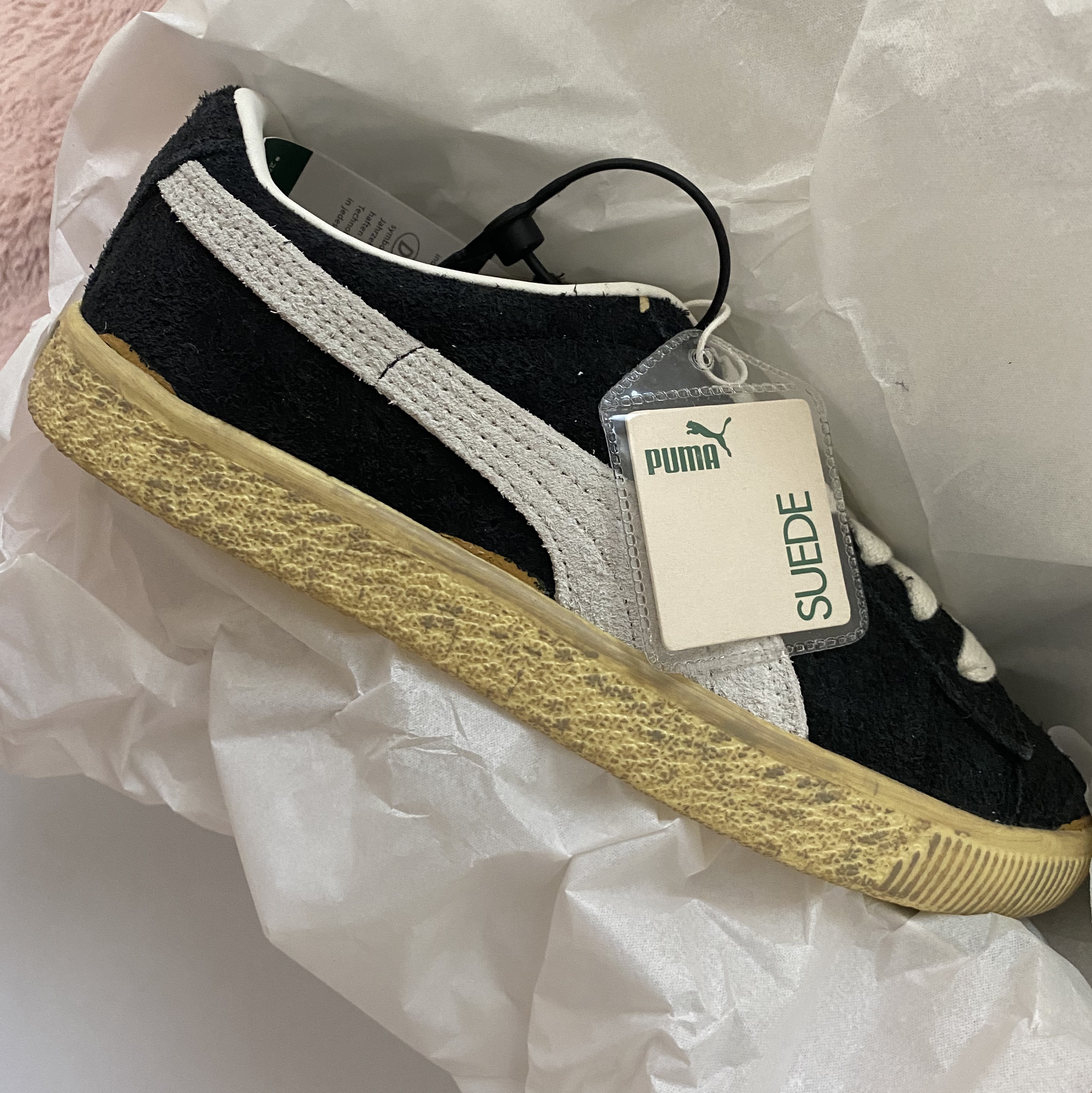 Puma Suede VTG The Never Worn Black 착용 스타일