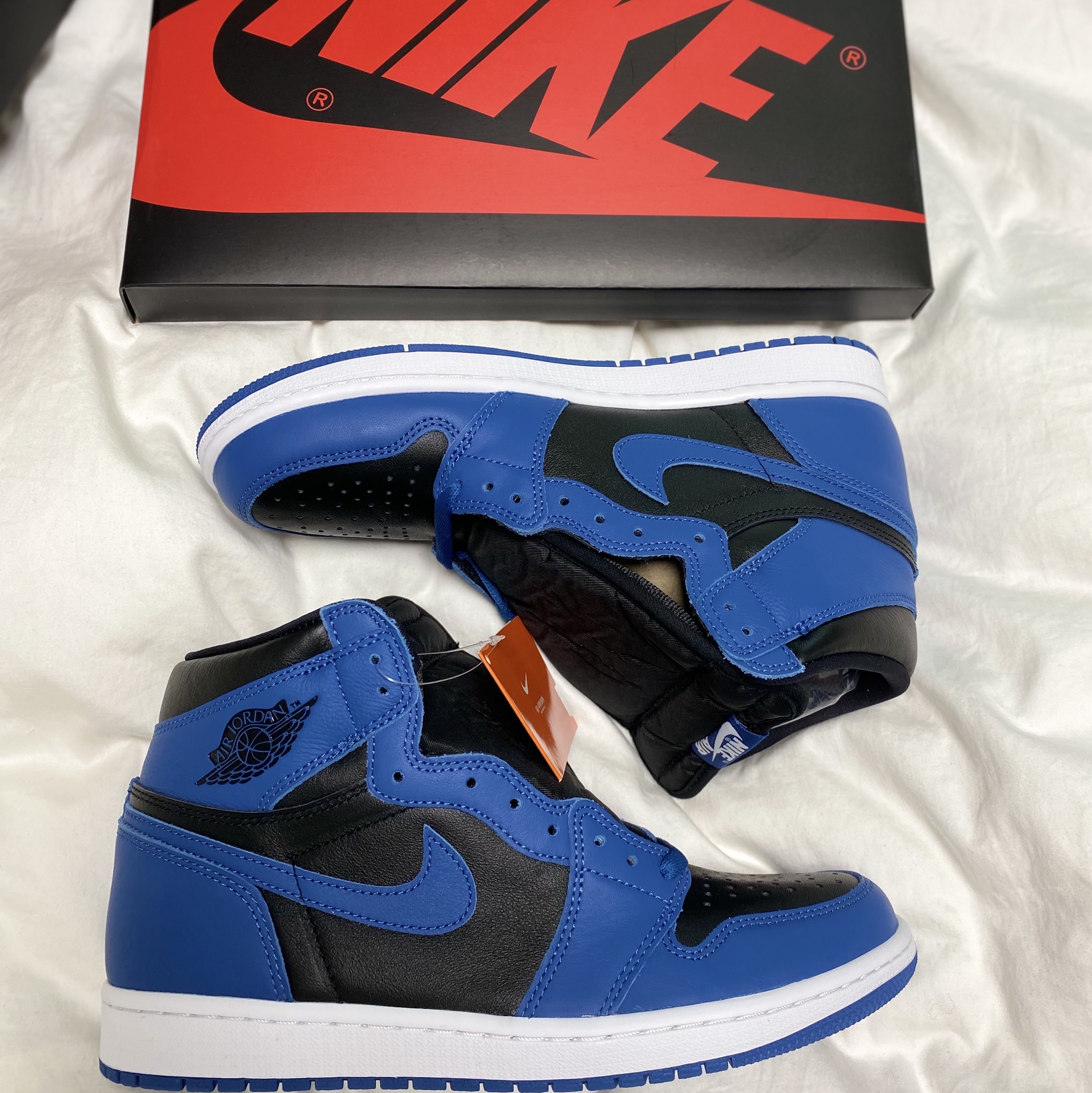 Jordan 1 Retro High OG Dark Marina Blue 착용 스타일 - 3