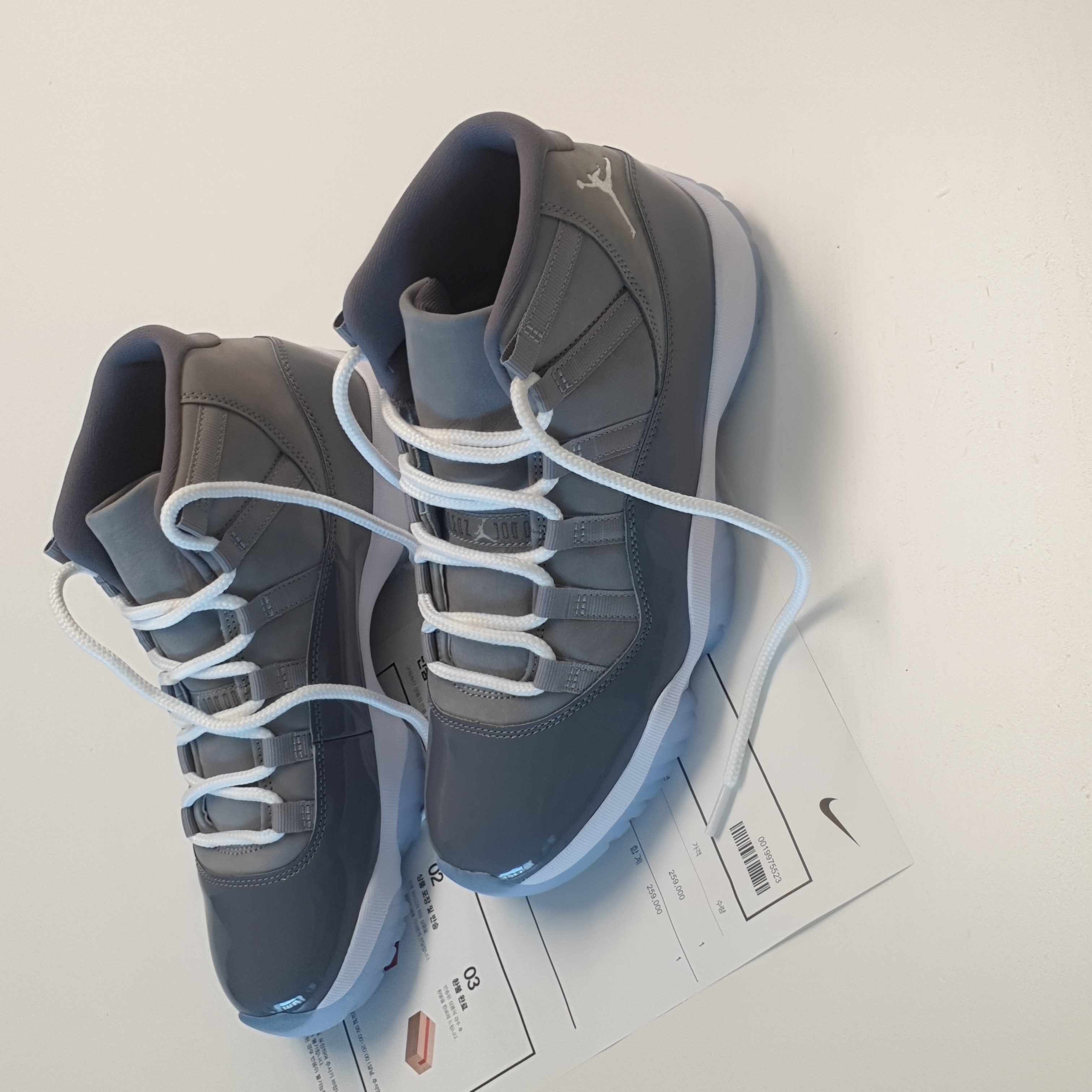 Jordan 11 Retro Cool Grey 2021 착용 스타일 - 3