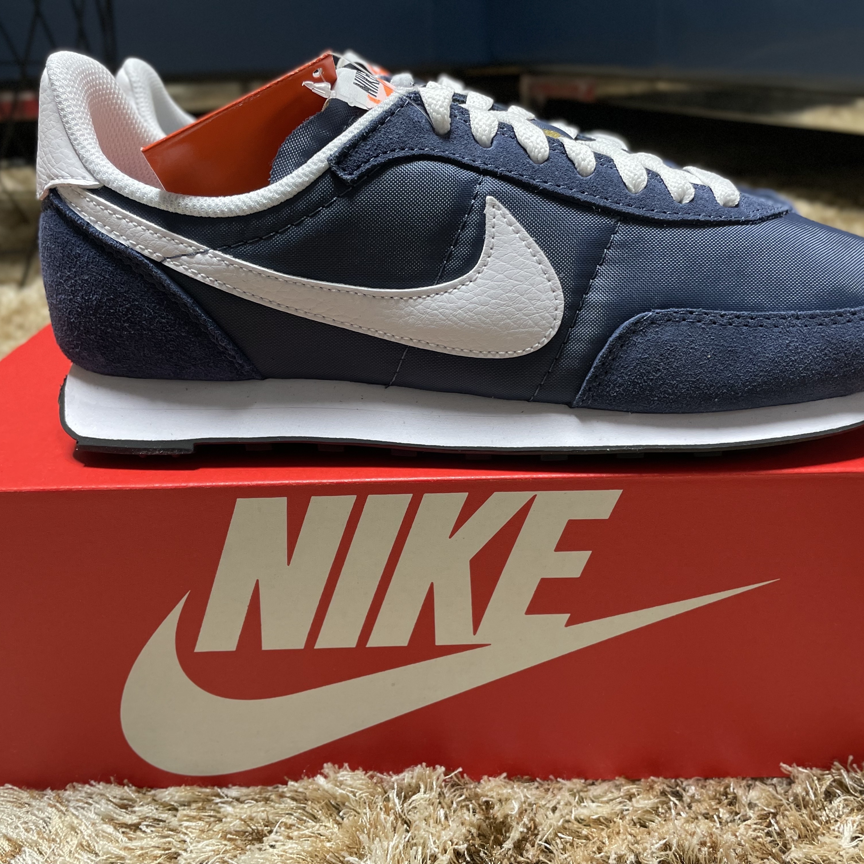 (W) Nike Waffle Trainer 2 White Black 착용 스타일