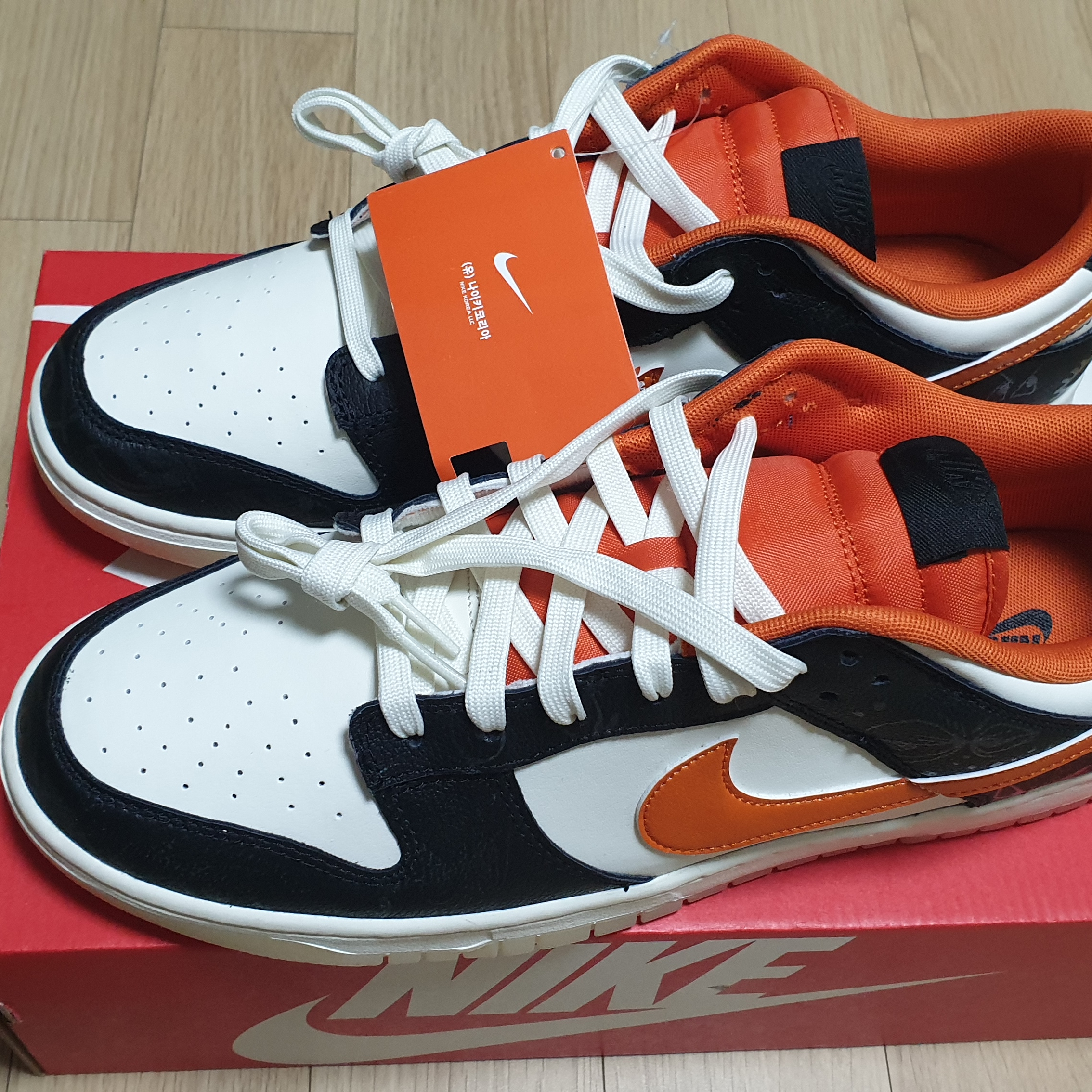 Nike Dunk Low Retro PRM Halloween 착용 스타일