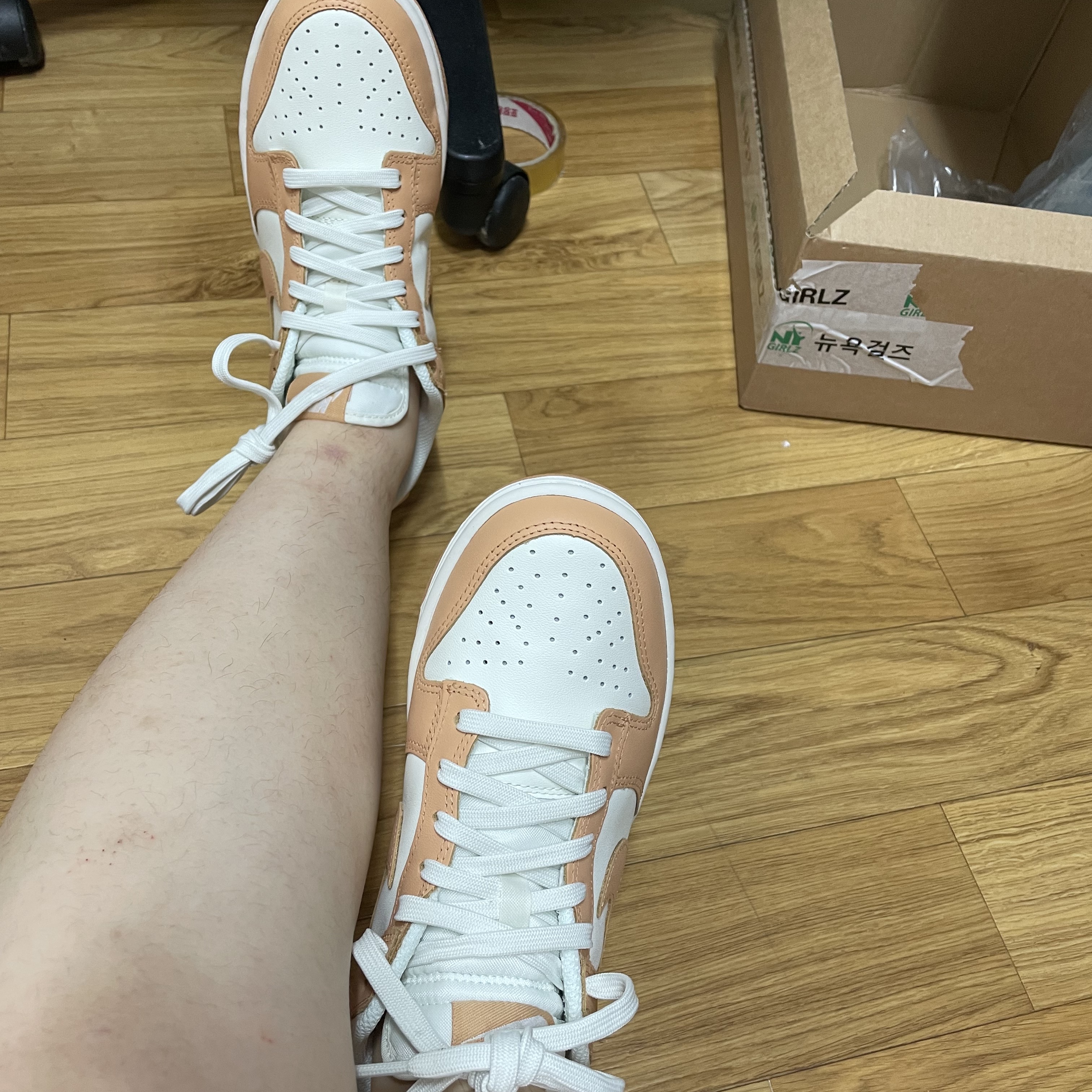 (W) Nike Dunk Low Harvest Moon 착용 스타일 - 2