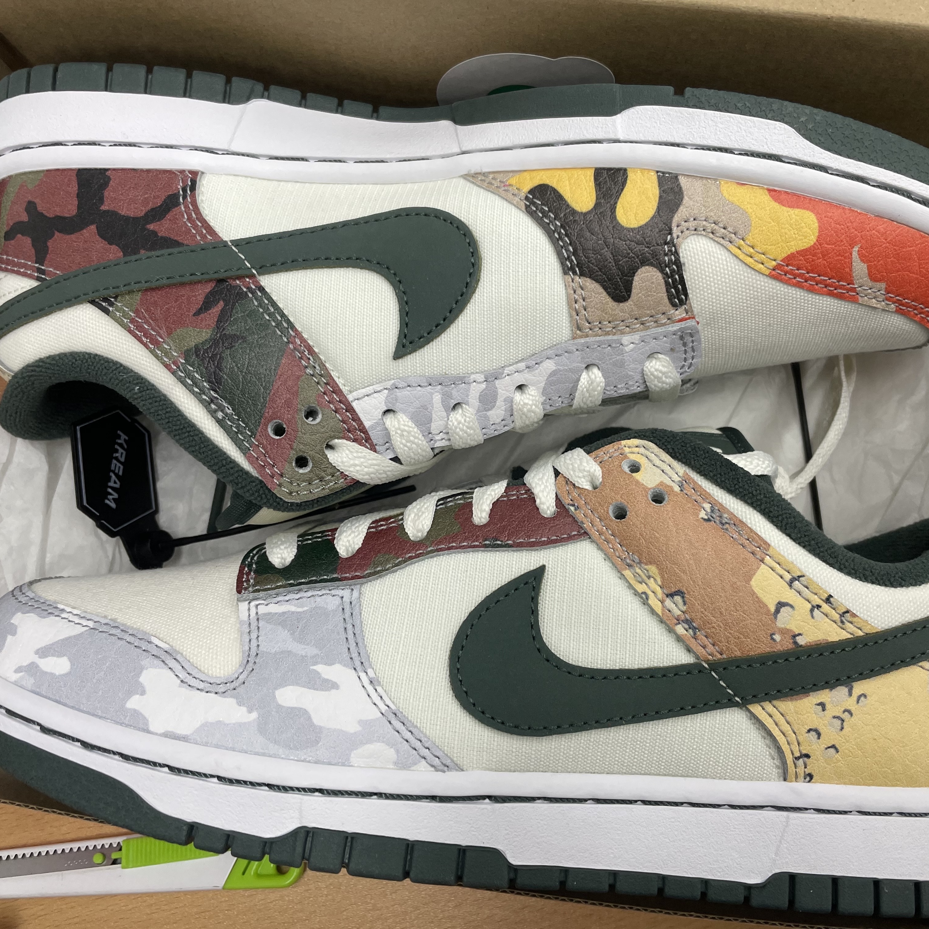 Nike Dunk Low SE Sail Multi Camo 착용 스타일