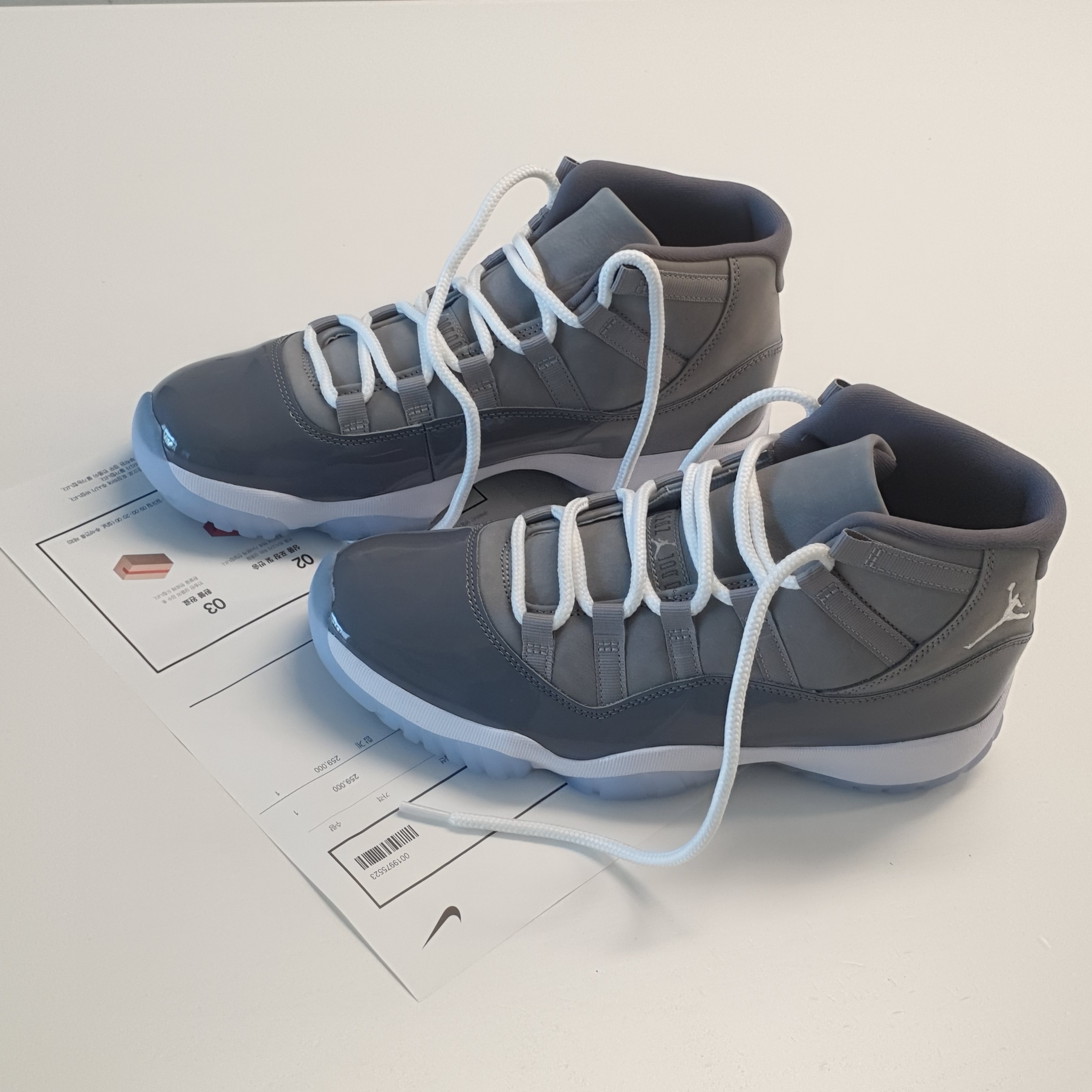 Jordan 11 Retro Cool Grey 2021 착용 스타일 - 2
