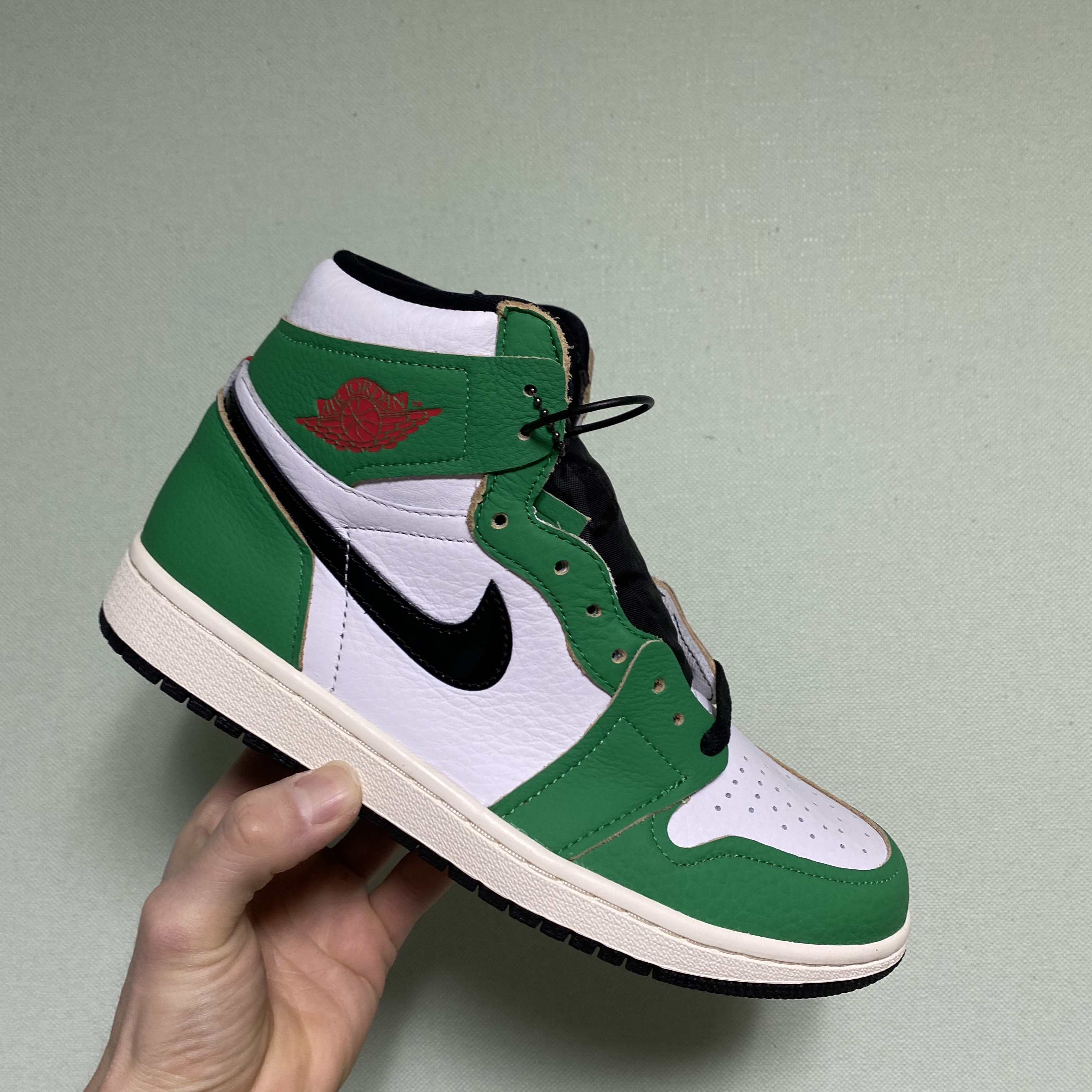 (W) Jordan 1 Retro High OG Lucky Green 착용 스타일
