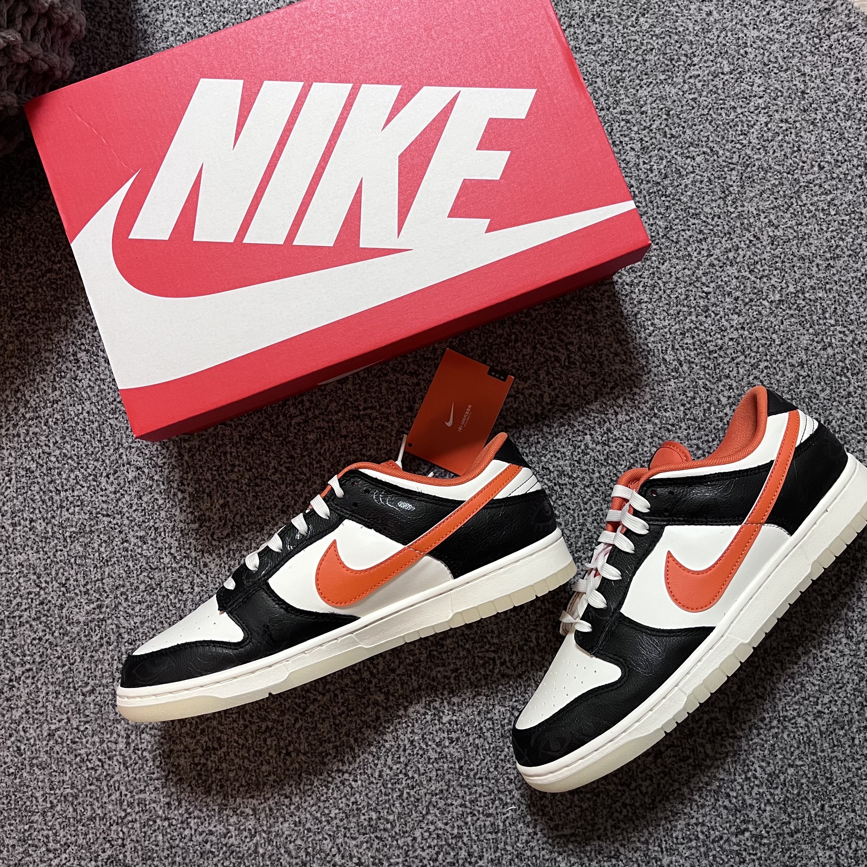 Nike Dunk Low Retro PRM Halloween 착용 스타일