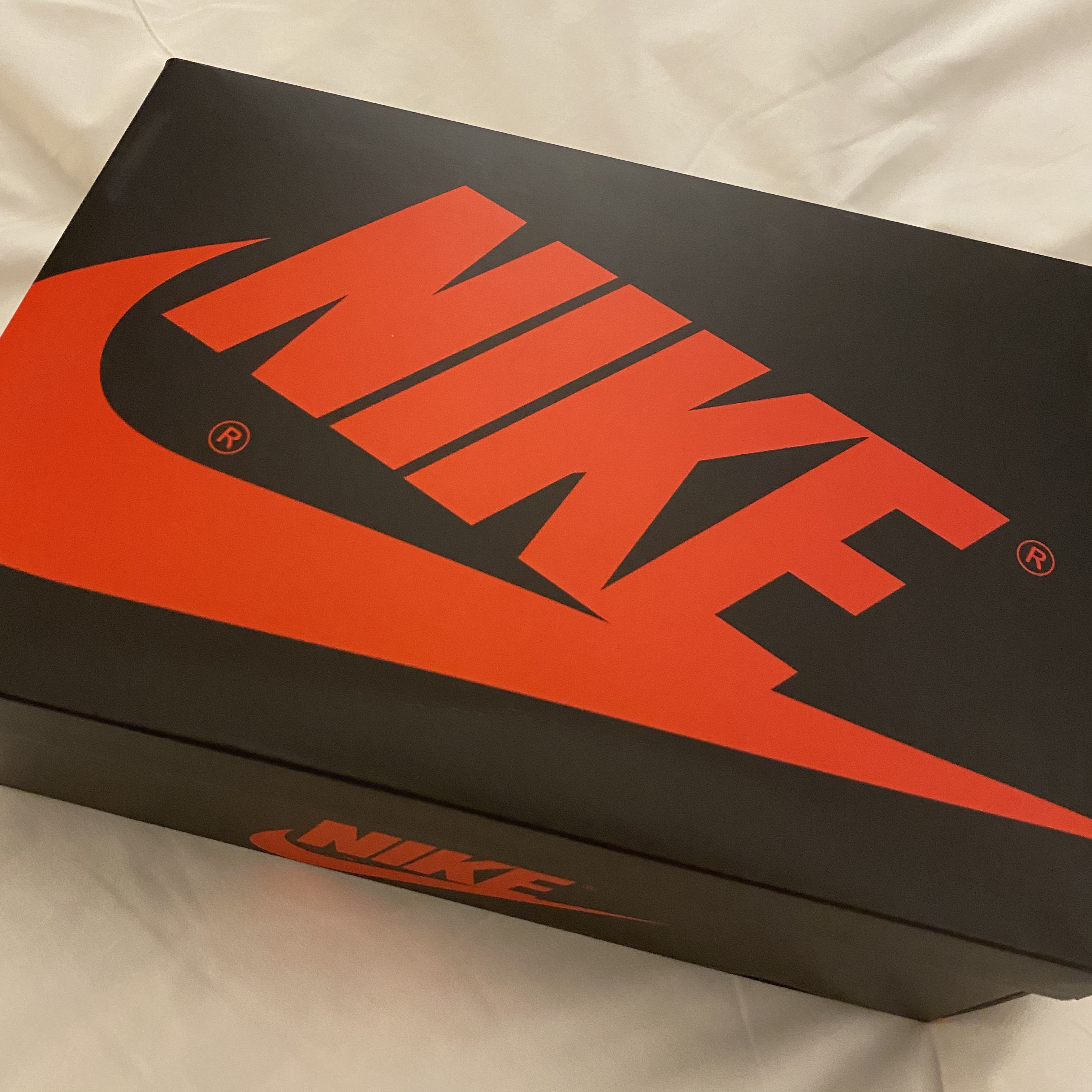 Jordan 1 Retro High OG Dark Marina Blue 착용 스타일 - 4