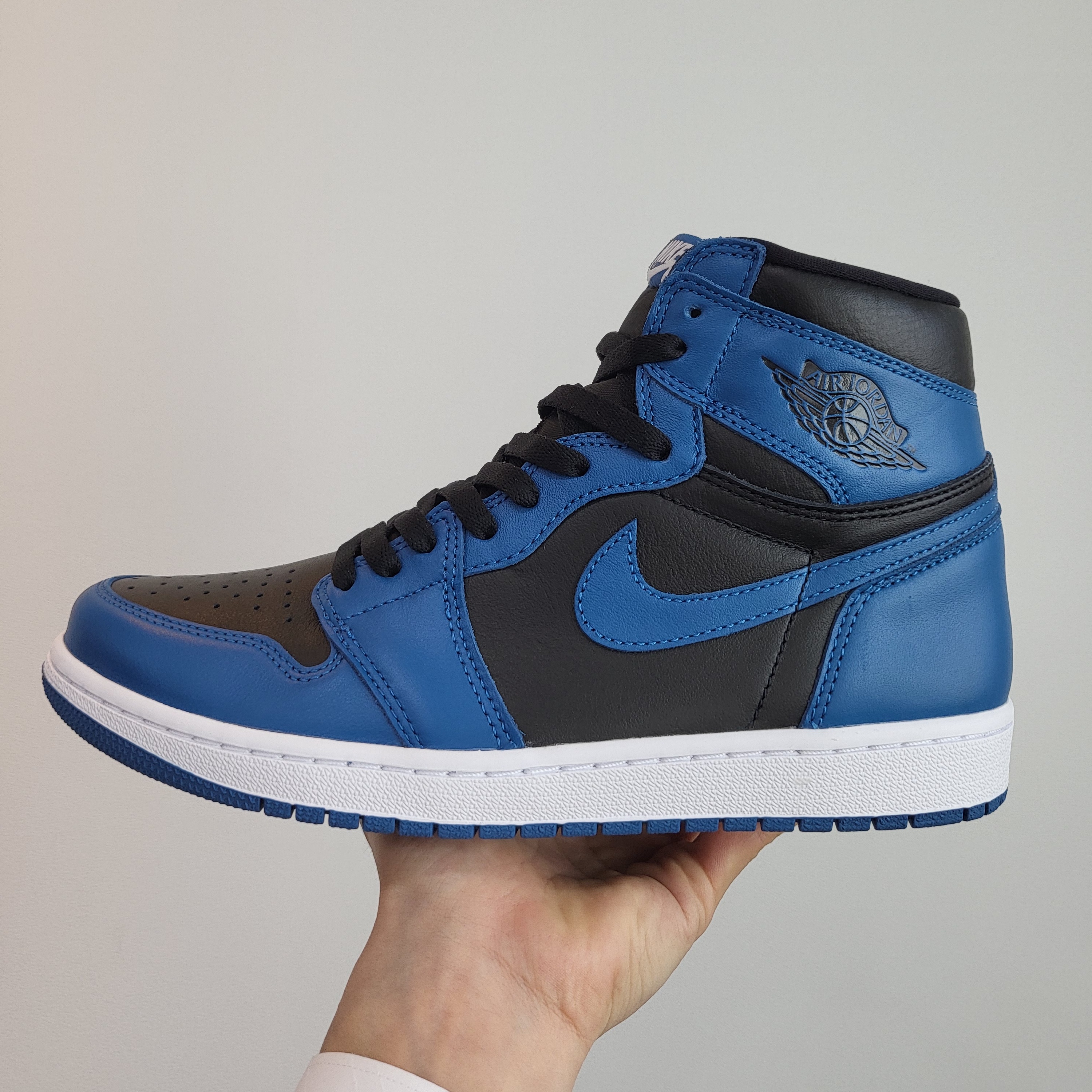 Jordan 1 Retro High OG Dark Marina Blue, (GS) Jordan 1 Retro High OG Dark Marina Blue 착용 스타일 - 1