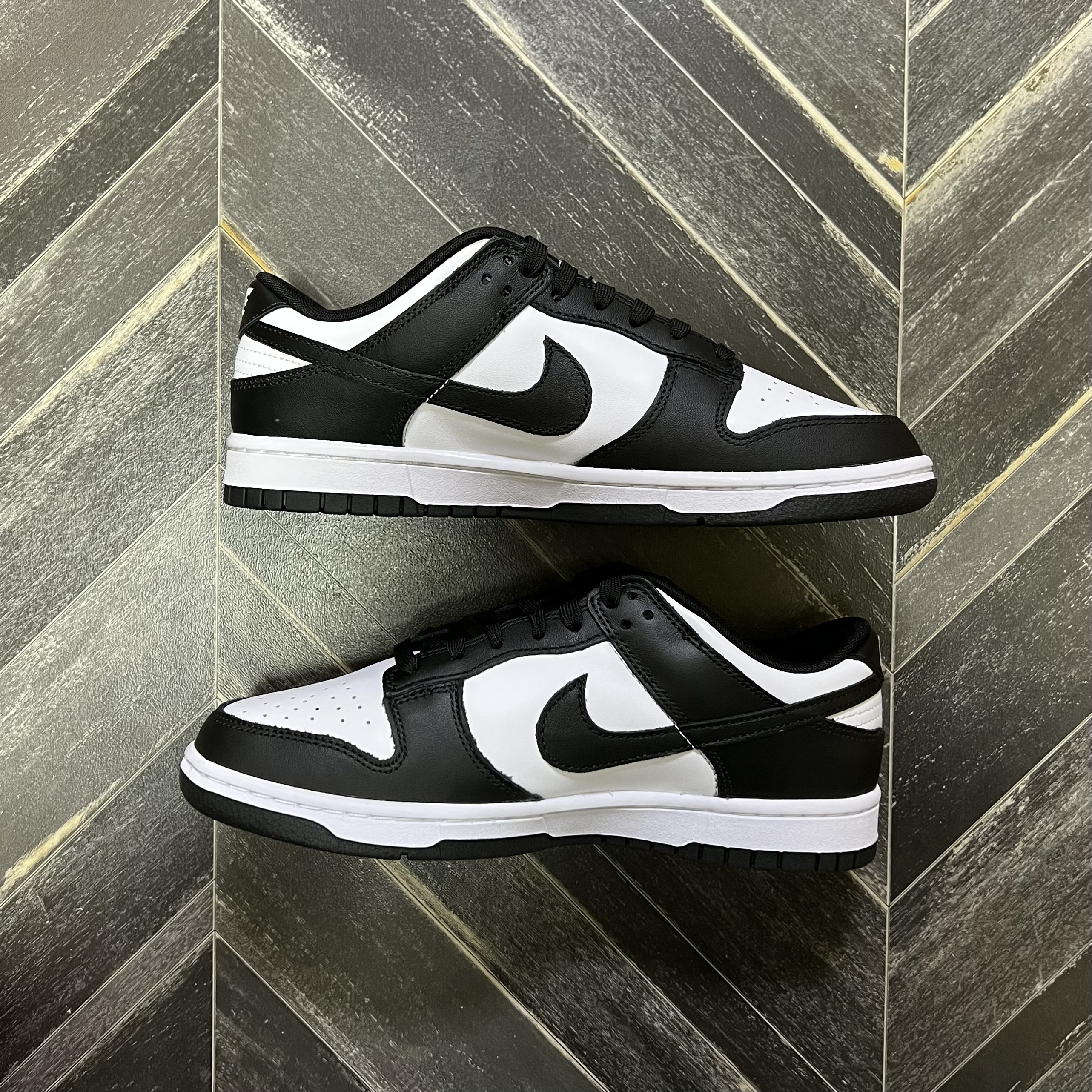 Nike Dunk Low Retro Black 착용 스타일